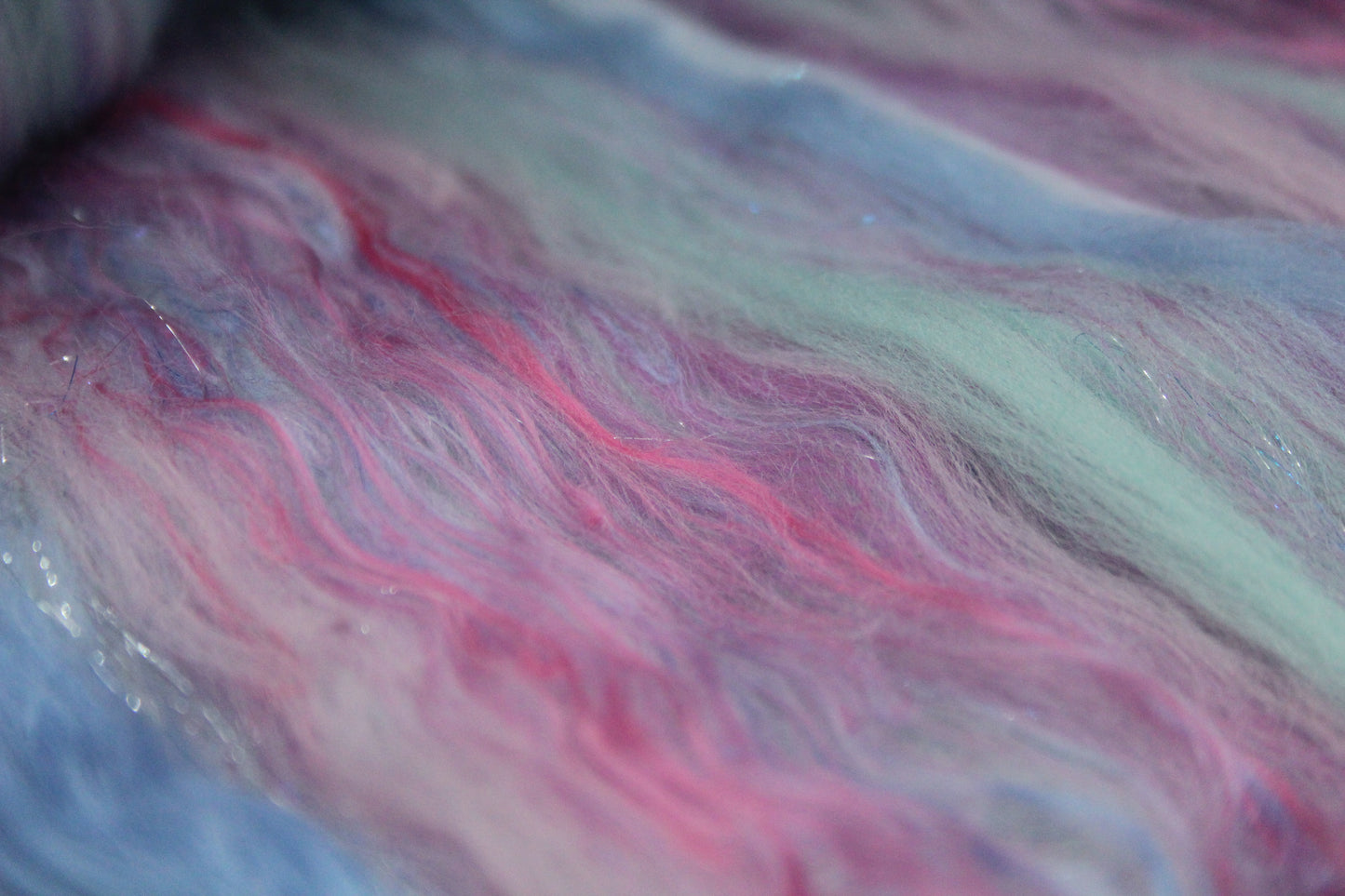 Merino Art Batt - Blue Pink - 50 grams 1.7 oz - Wool for felting, spinning and weaving