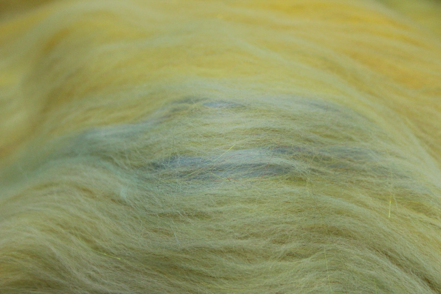 Merino Art Batt - Yellow Aqua - 34 grams 1.1 oz - Wool for felting, spinning and weaving