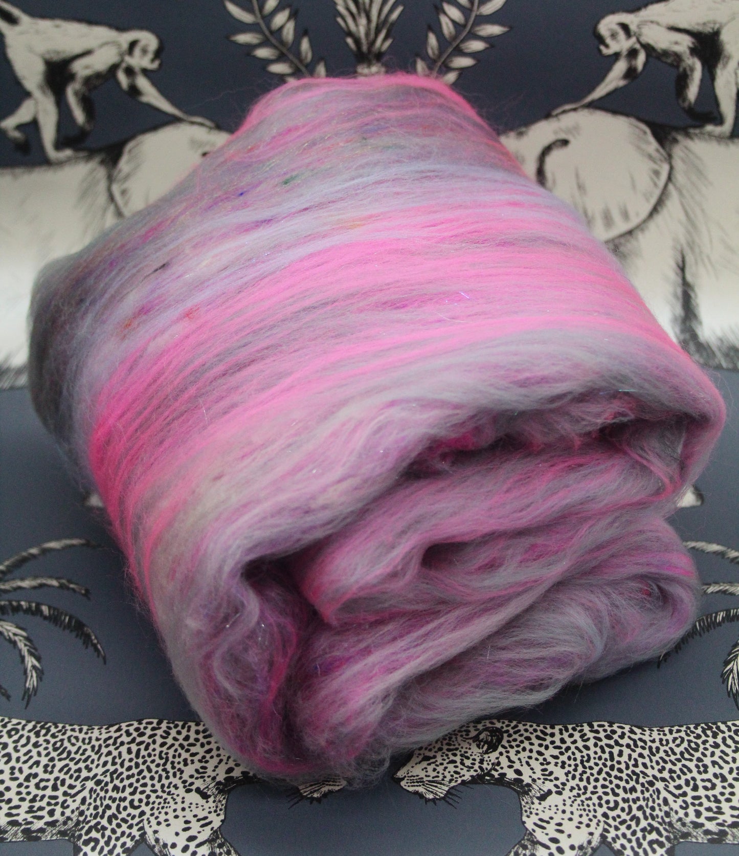 Merino Art Batt - Grey Pink - 52 grams 1.8 oz - Wool for felting, spinning and weaving