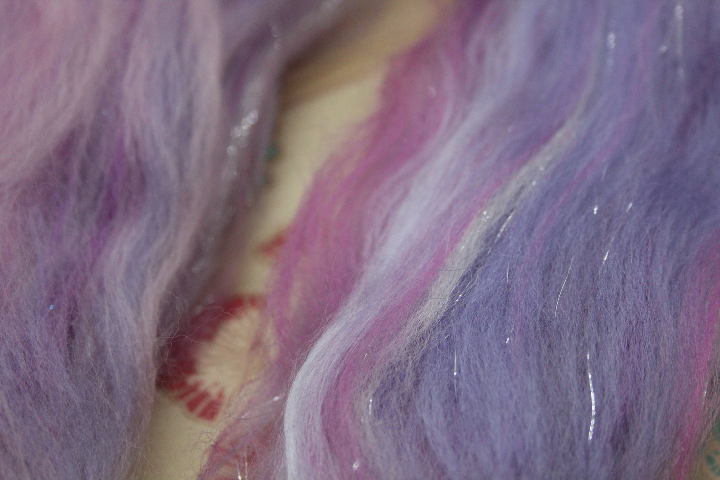 Merino Wool Blend - Pink Purple - 20 grams / 0.7 oz + 7 grams of locks - Fibre for felting, weaving or spinning