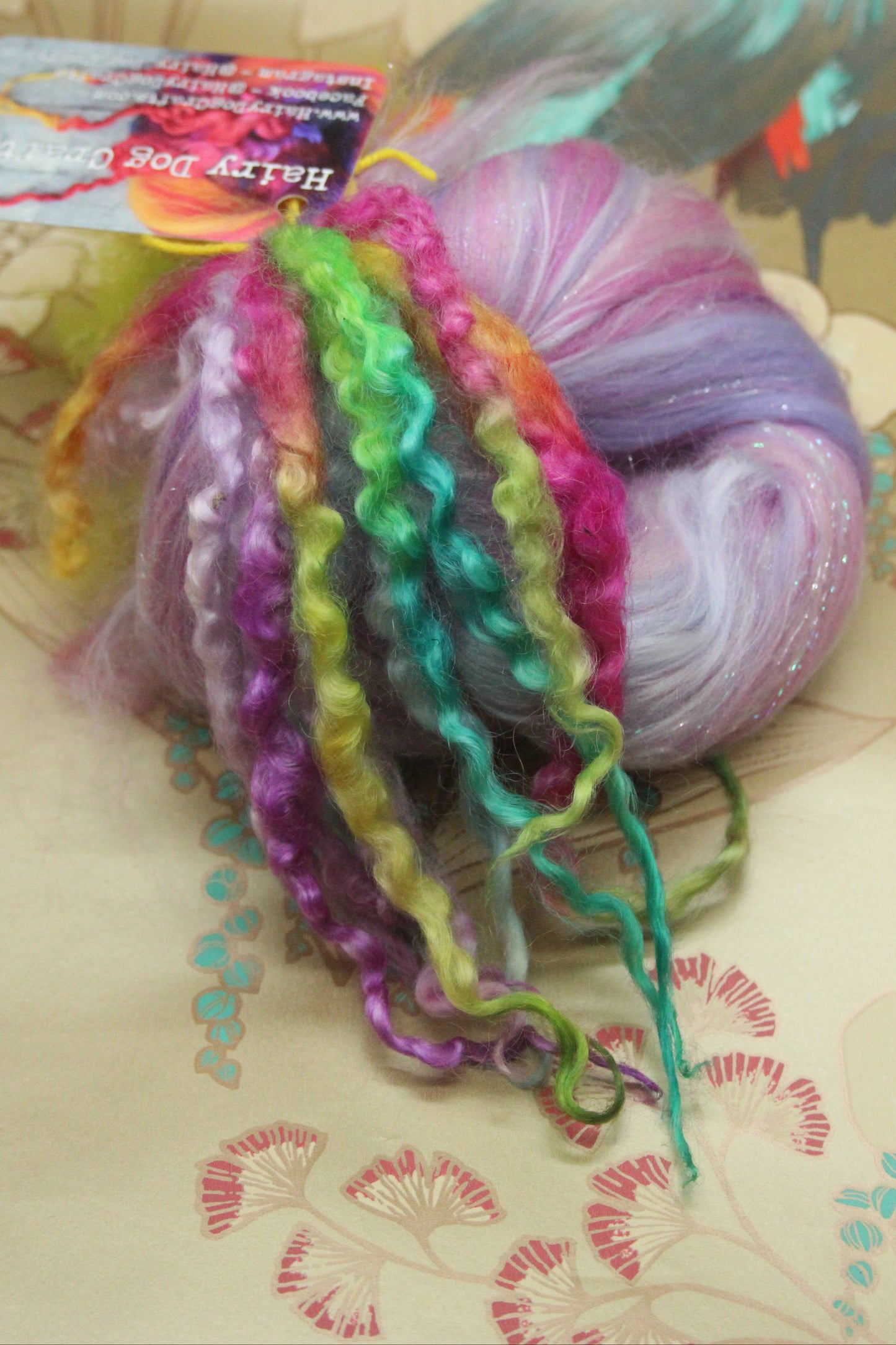 Merino Wool Blend - Pink Purple - 20 grams / 0.7 oz + 7 grams of locks - Fibre for felting, weaving or spinning