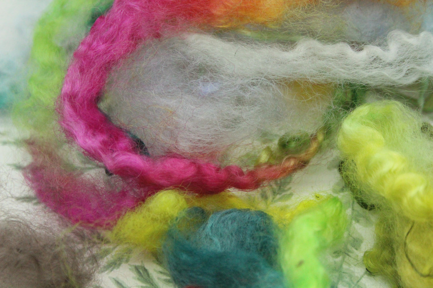25 Grams Wool Imperfect Locks