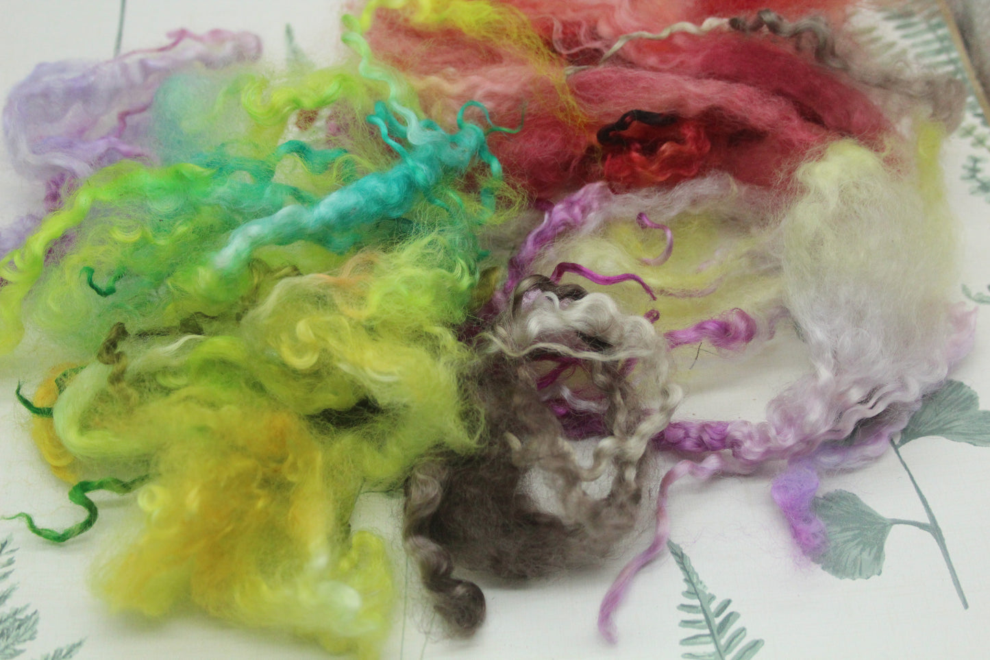 26 Grams Wool Imperfect Locks