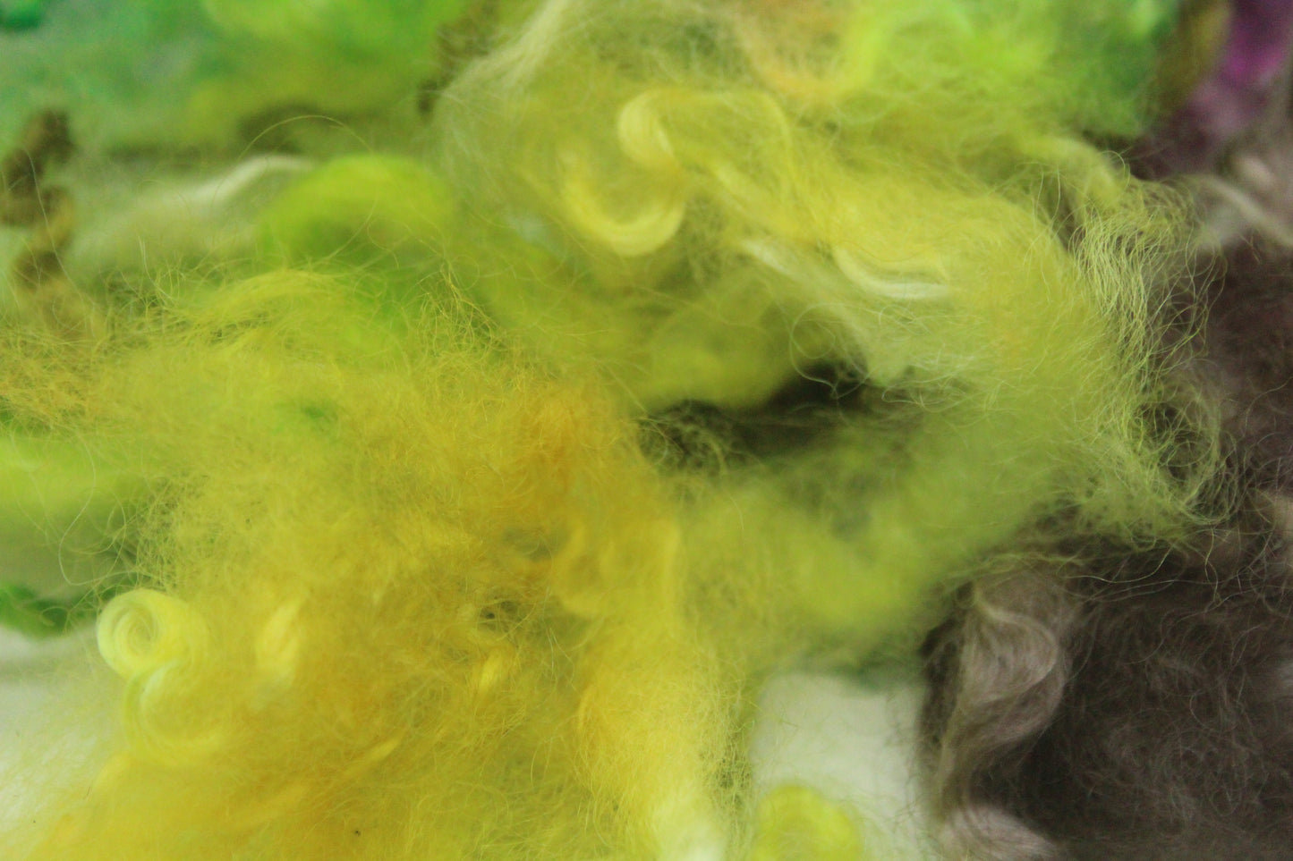 26 Grams Wool Imperfect Locks