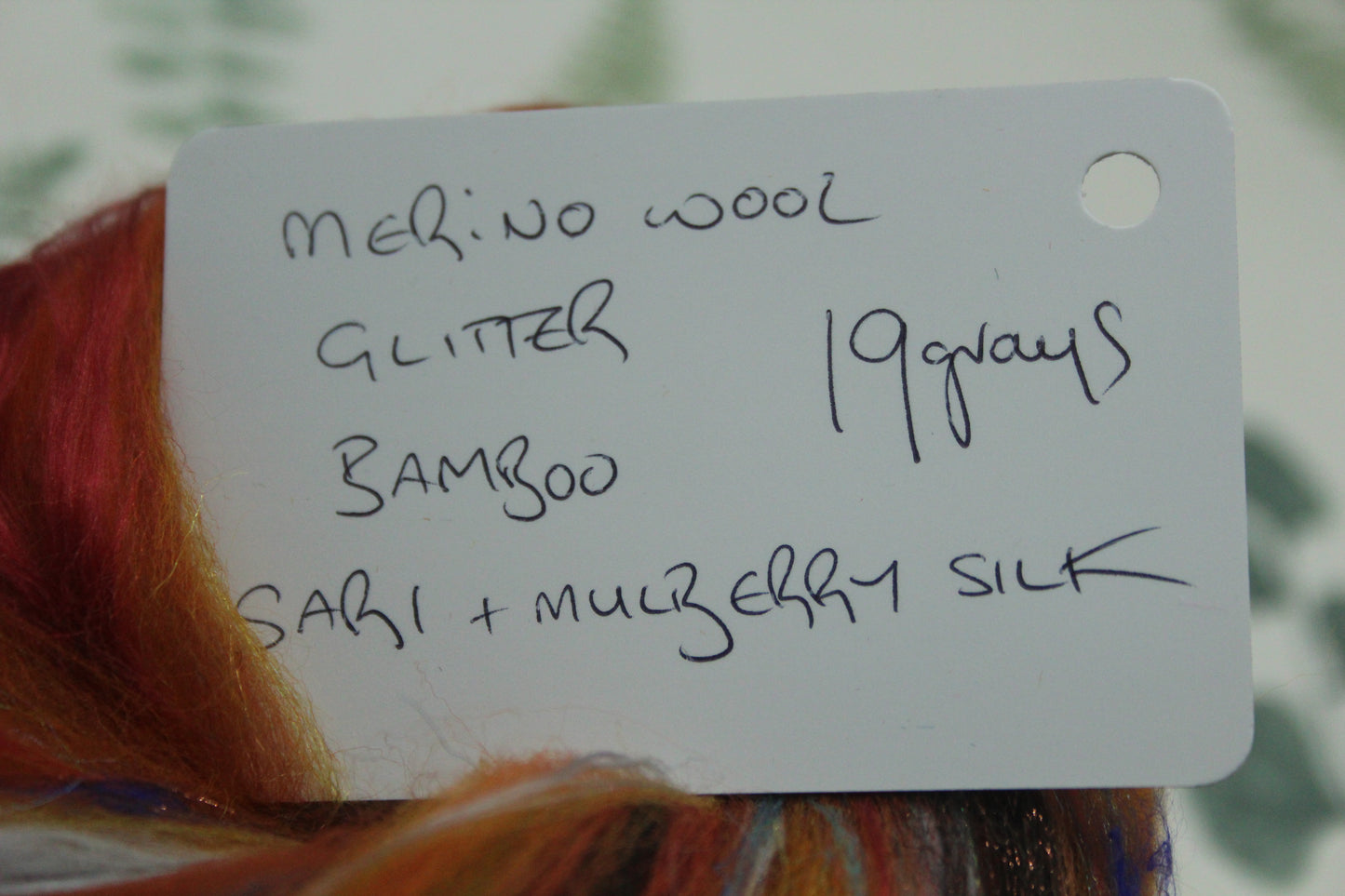 Wool Blend - White - 30 grams / 1 oz - Fibre for felting, weaving or spinning