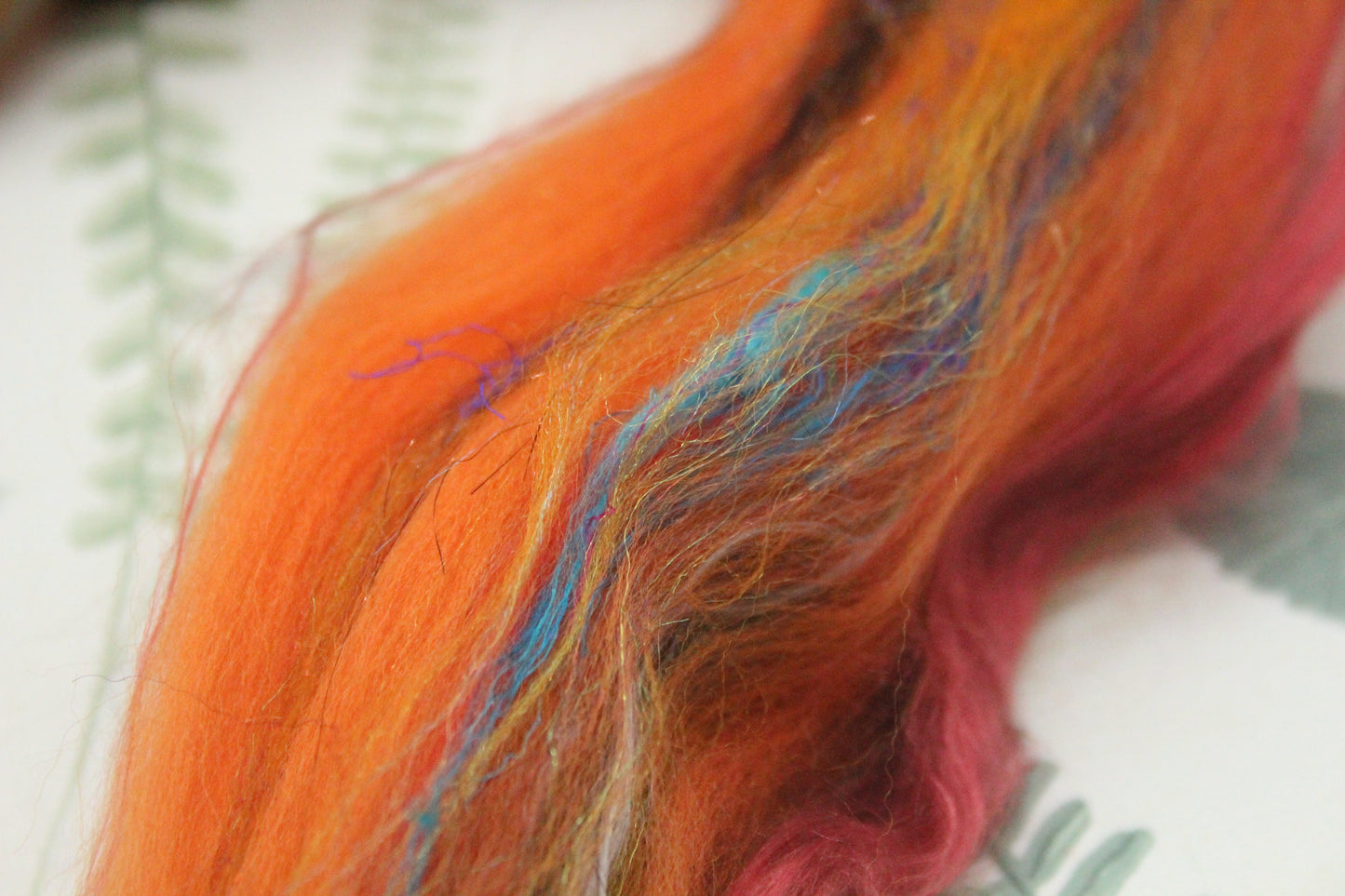 Merino Wool Blend - Orange Brown - 19 grams / 0.6 oz - Fibre for felting, weaving or spinning