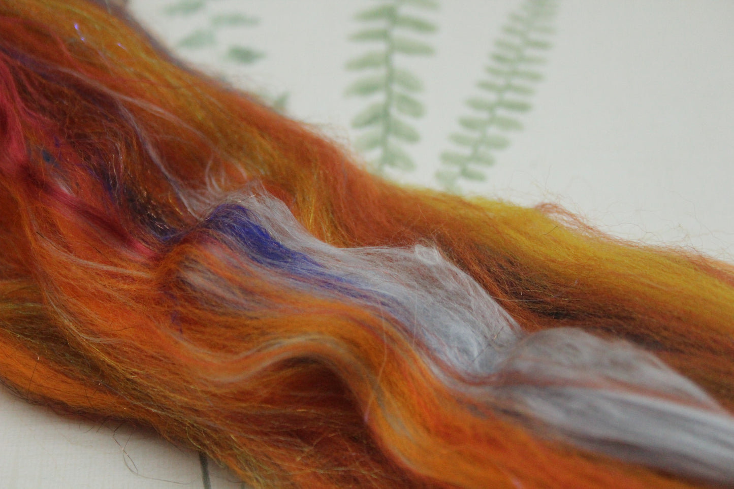 Wool Blend - White - 33 grams / 1.1 oz - Fibre for felting, weaving or spinning