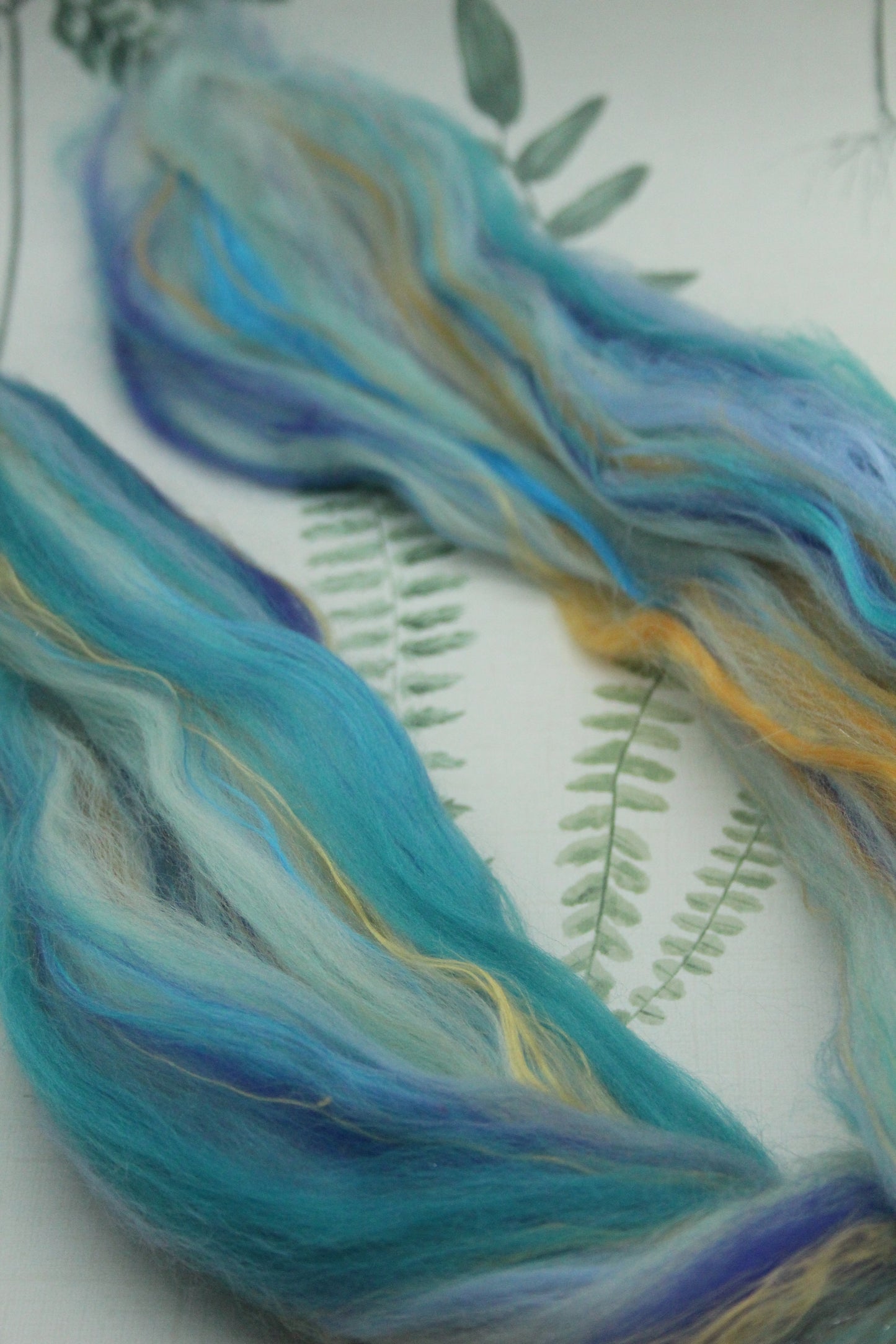 Merino Wool Blend - Orange Blue - 20 grams / 0.7 oz - Fibre for felting, weaving or spinning