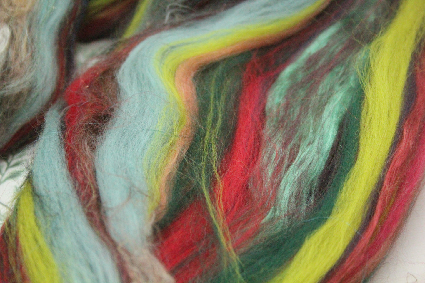 Wool Blend - Orange Brown - 19 grams / 0.6 oz - Fibre for felting, weaving or spinning