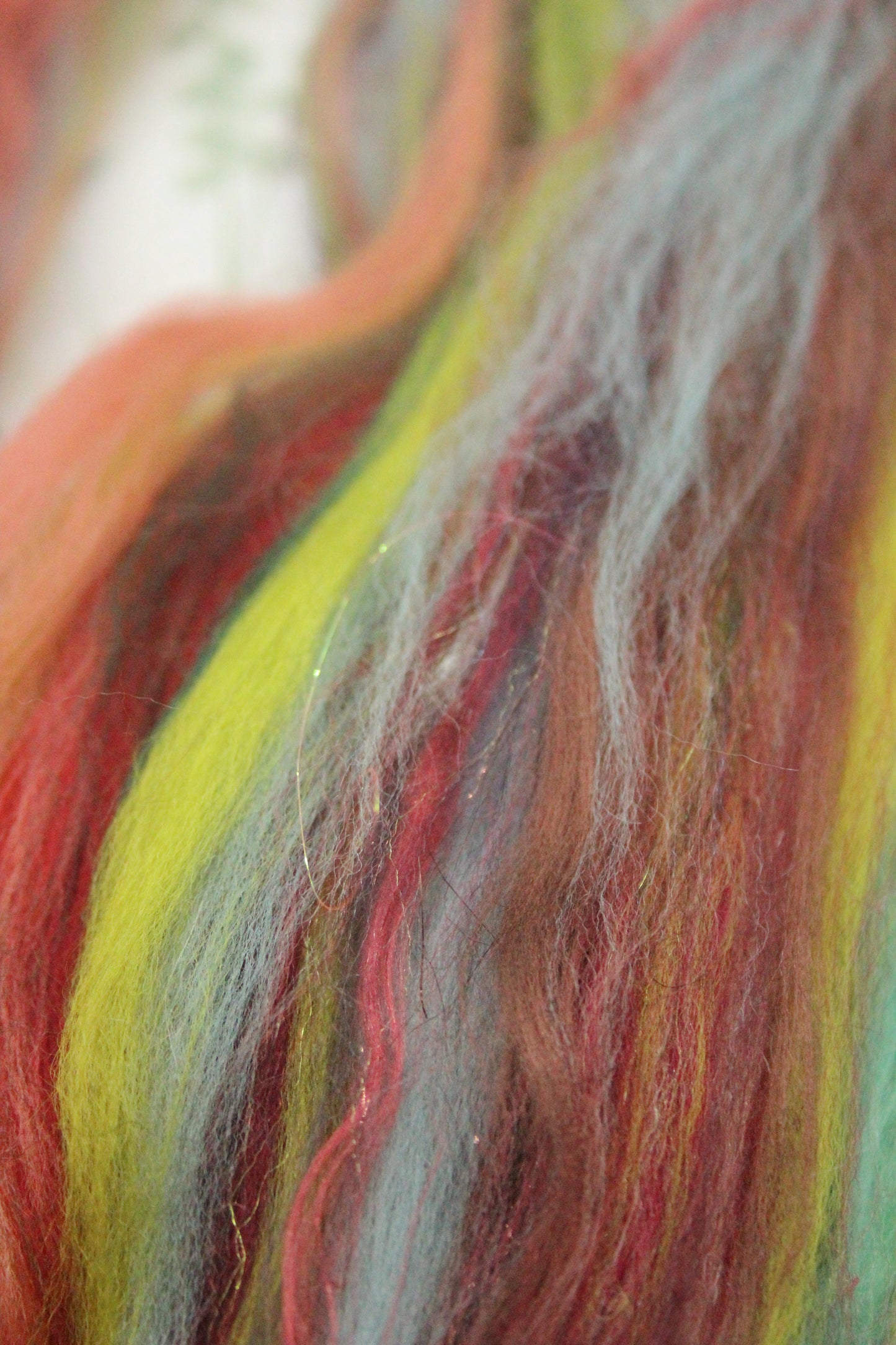 Merino Wool Blend - Red Green - 26 grams / 0.9 oz - Fibre for felting, weaving or spinning