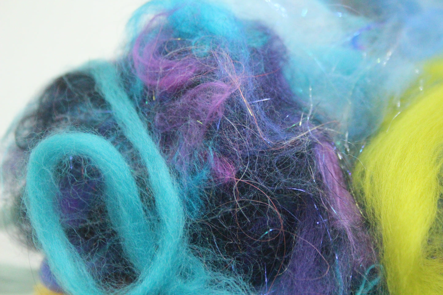 Art Batt - Yellow Peach Orange - 164 grams / 5.7 oz - Wool for felting, spinning and weaving
