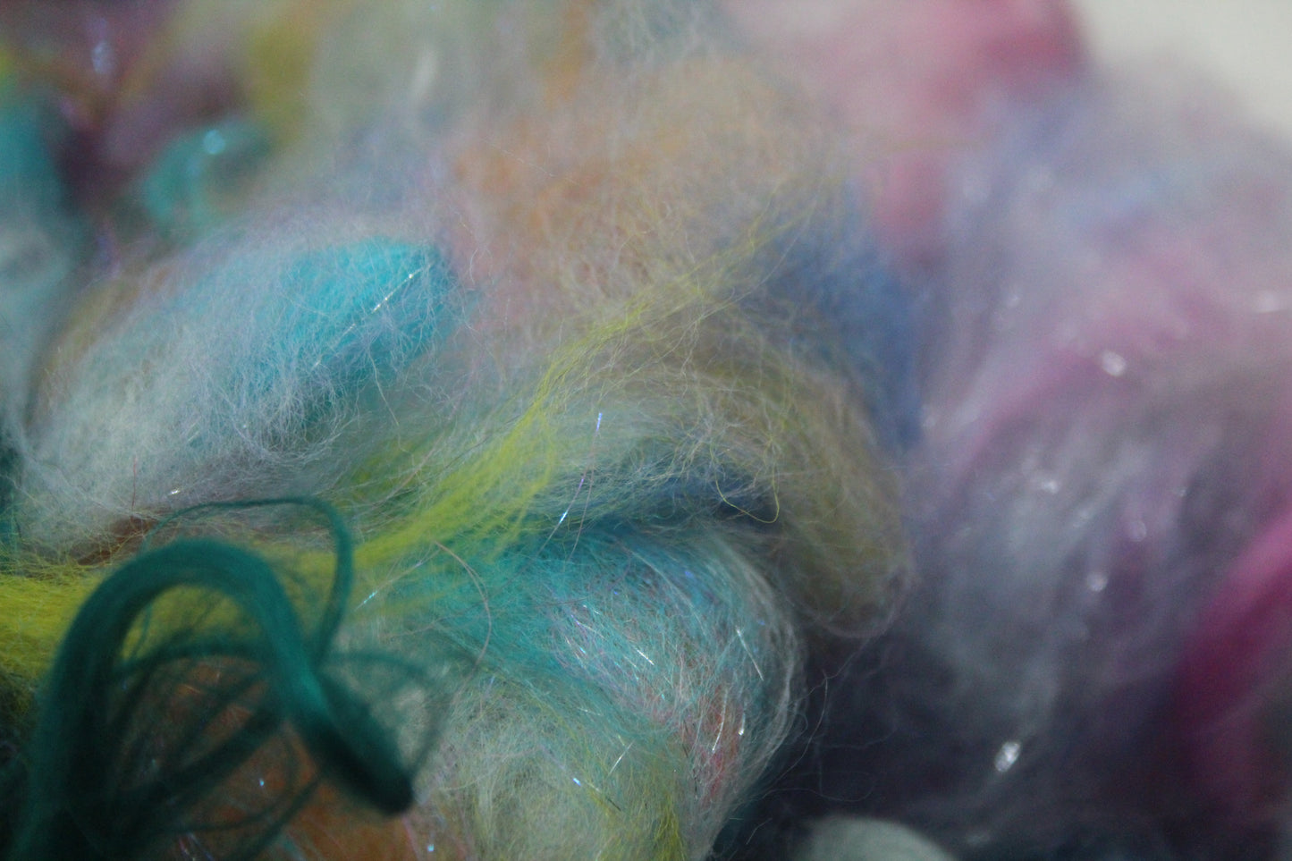 Art Batt - Yellow Peach Orange - 164 grams / 5.7 oz - Wool for felting, spinning and weaving