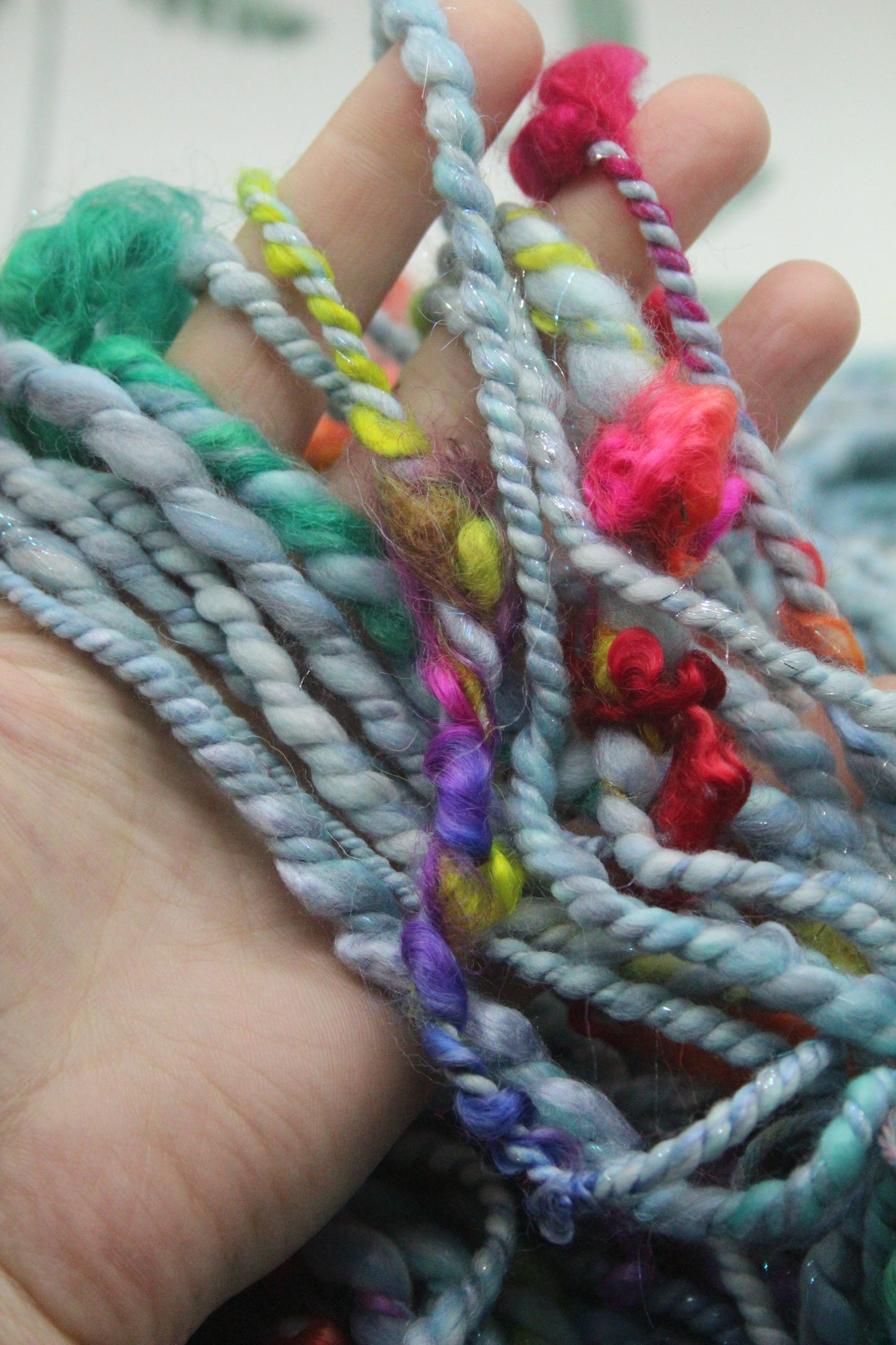 Art Batt - Blue - 177 grams / 6.2 oz - Wool for felting, spinning and weaving