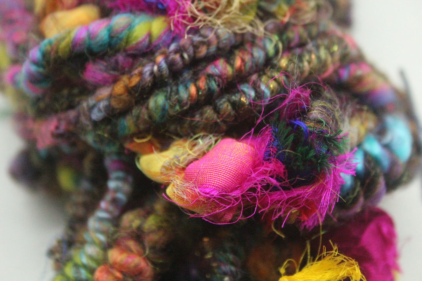 Art Batt - Blue - 177 grams / 6.2 oz - Wool for felting, spinning and weaving