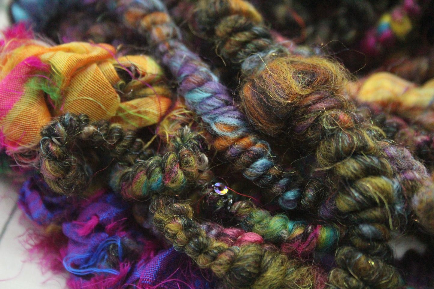 Art Batt - Blue - 177 grams / 6.2 oz - Wool for felting, spinning and weaving