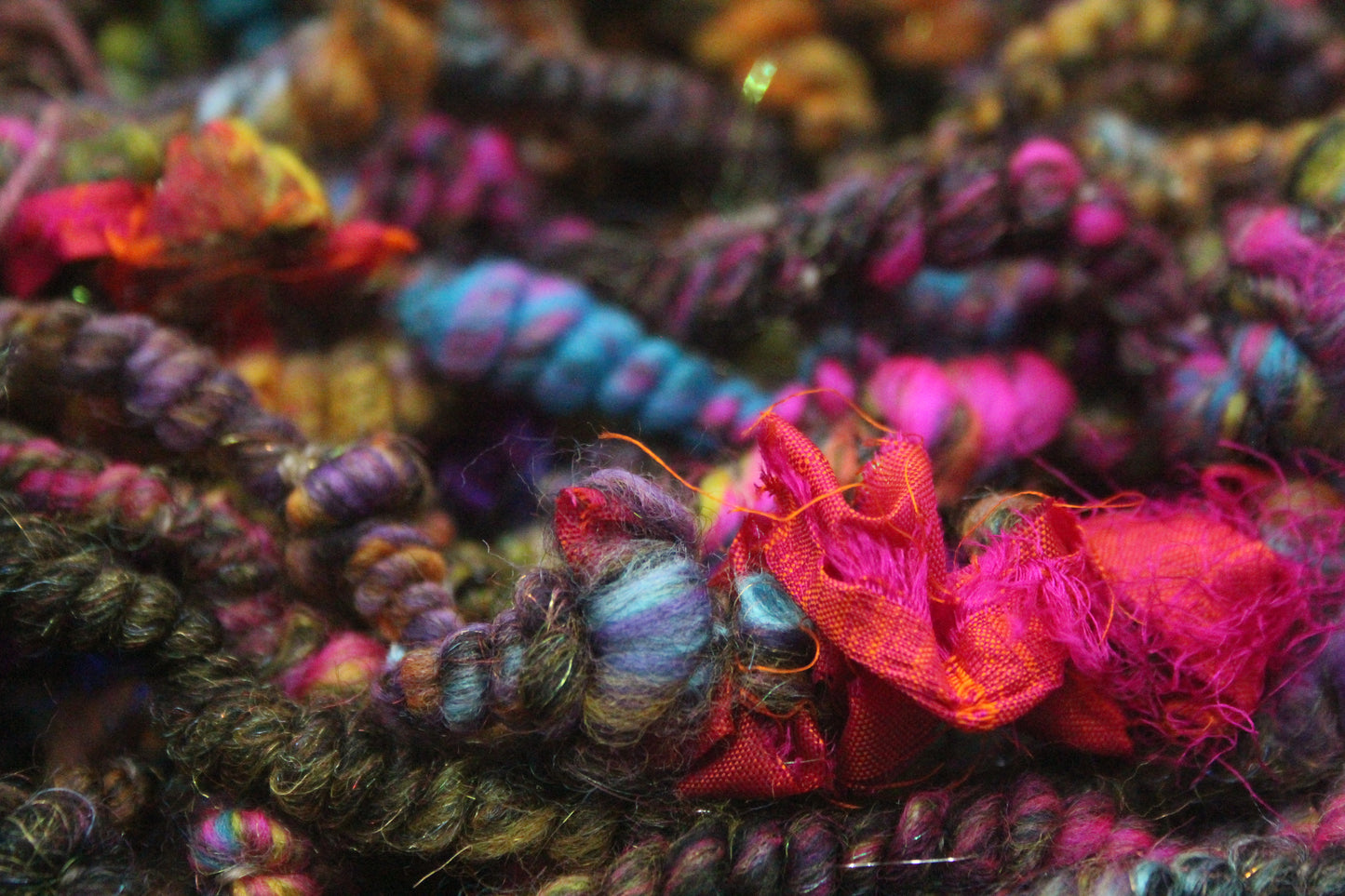 Art Batt - Blue - 177 grams / 6.2 oz - Wool for felting, spinning and weaving
