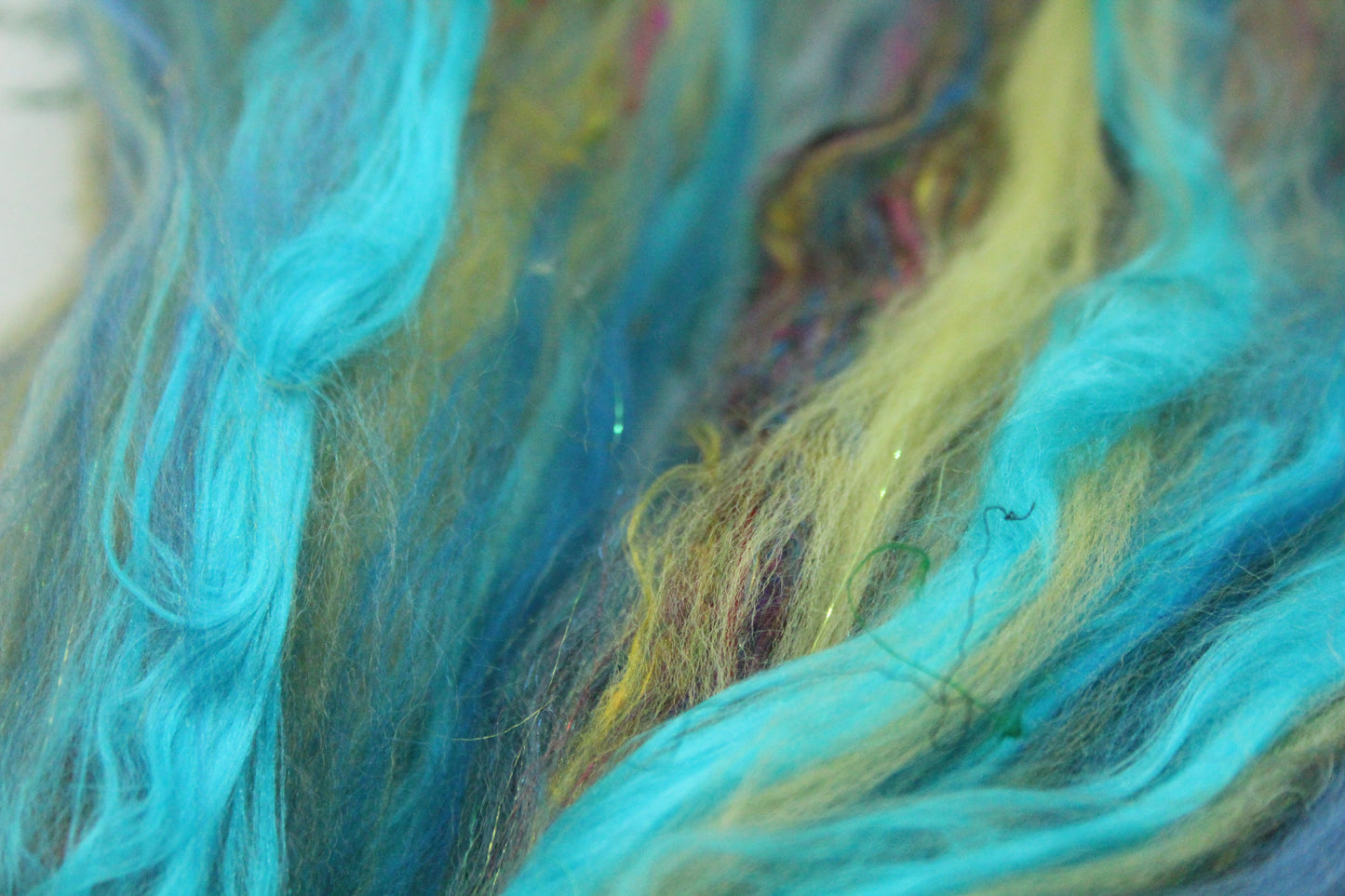Art Batt - Pink Blue Purple - 164 grams / 5.7 oz - Wool for felting, spinning and weaving