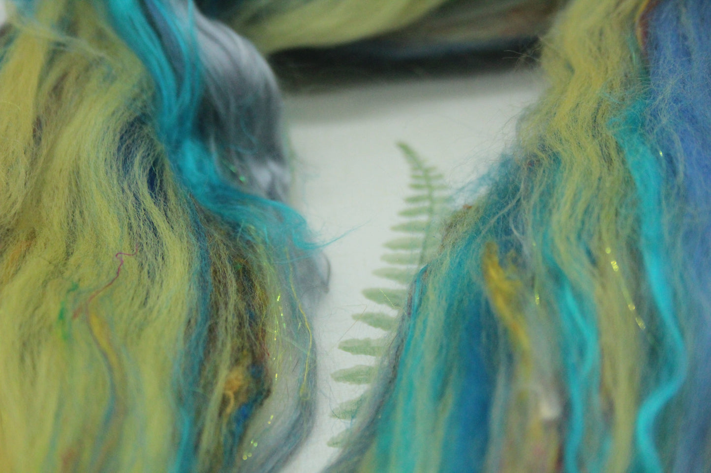 Art Batt - Pink Blue Purple - 164 grams / 5.7 oz - Wool for felting, spinning and weaving
