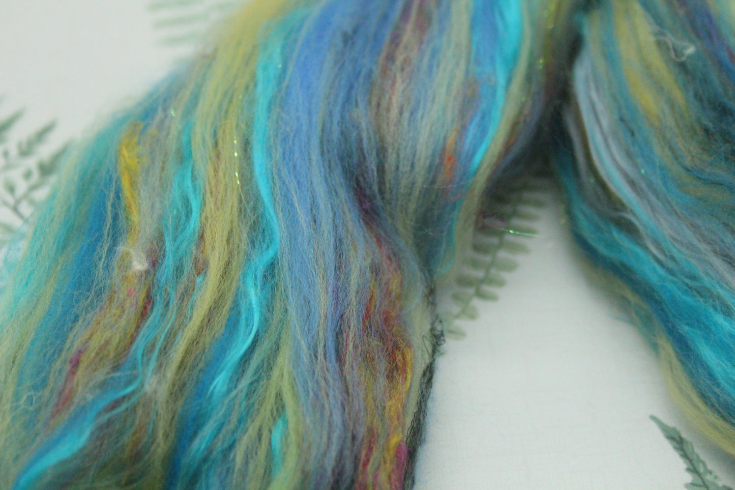 Art Batt - Pink Blue Purple - 164 grams / 5.7 oz - Wool for felting, spinning and weaving