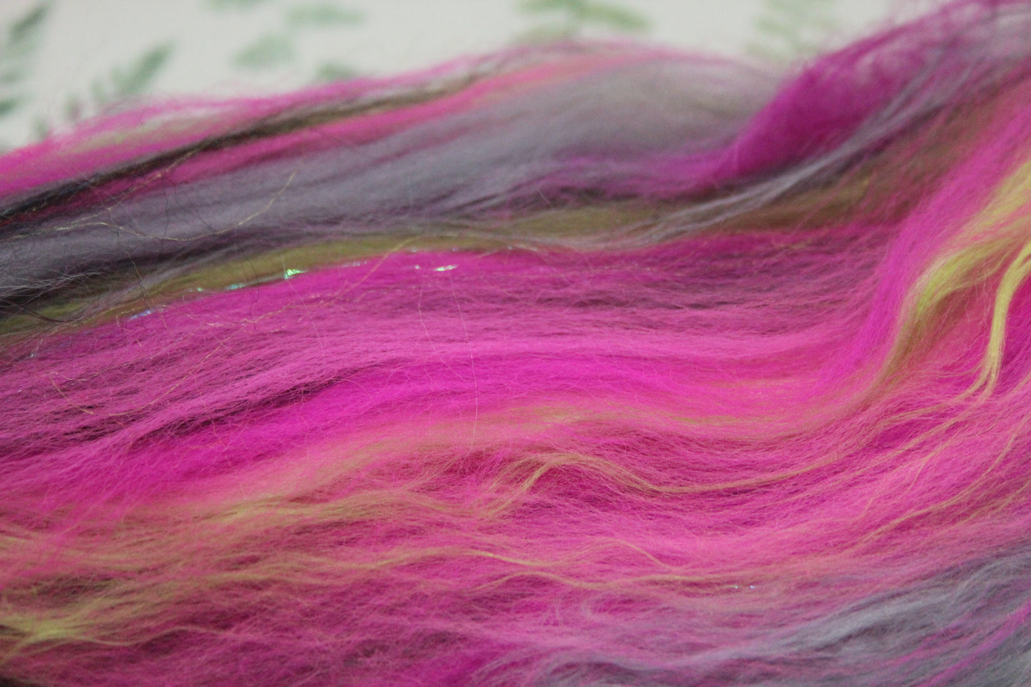 Art Batt - Pink Blue Purple - 164 grams / 5.7 oz - Wool for felting, spinning and weaving