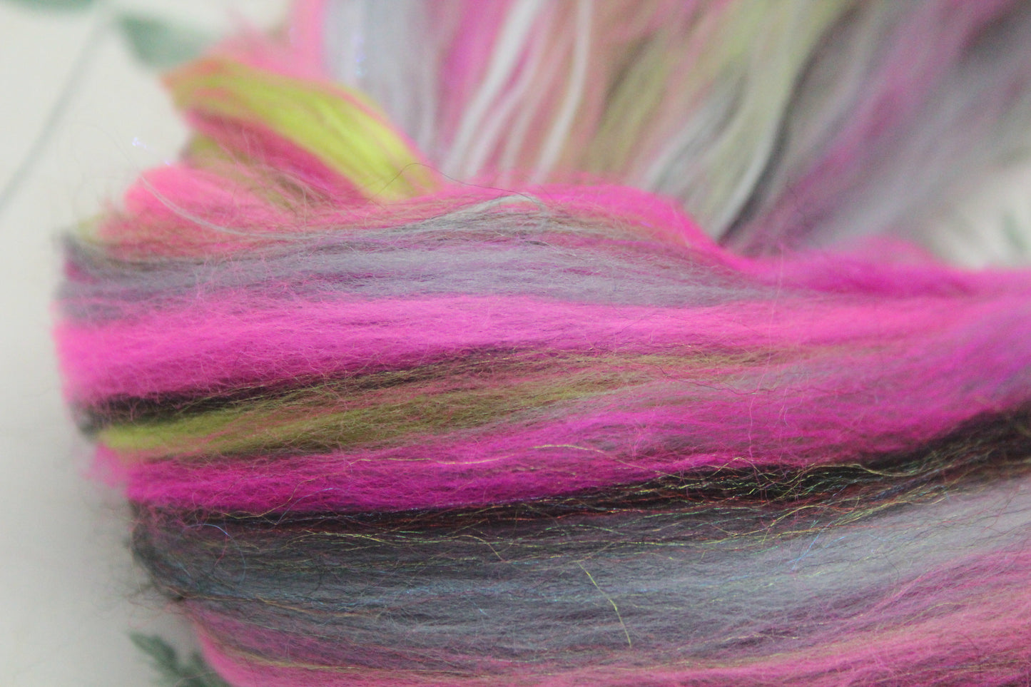 Art Batt - Pink Blue Purple - 164 grams / 5.7 oz - Wool for felting, spinning and weaving