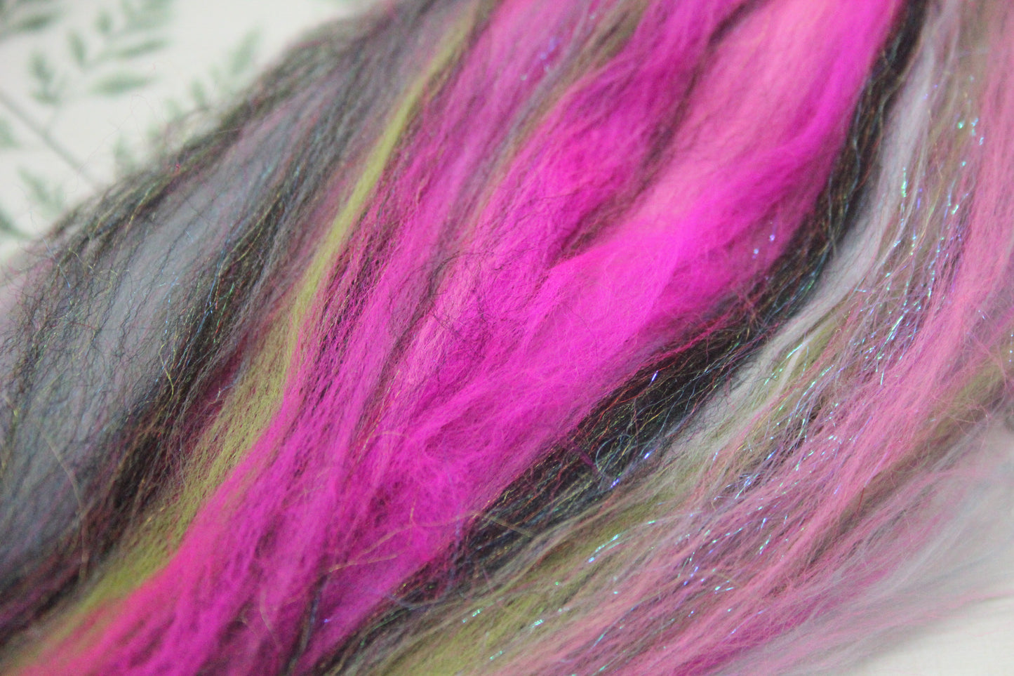 Art Batt - Pink Blue Purple - 164 grams / 5.7 oz - Wool for felting, spinning and weaving