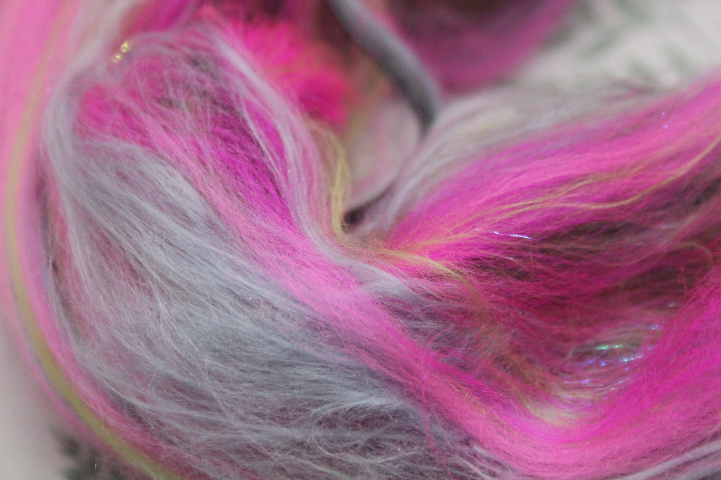 Merino Wool Blend - Pink Grey Black Green - 28 grams / 0.9 oz - Fibre for felting, weaving or spinning