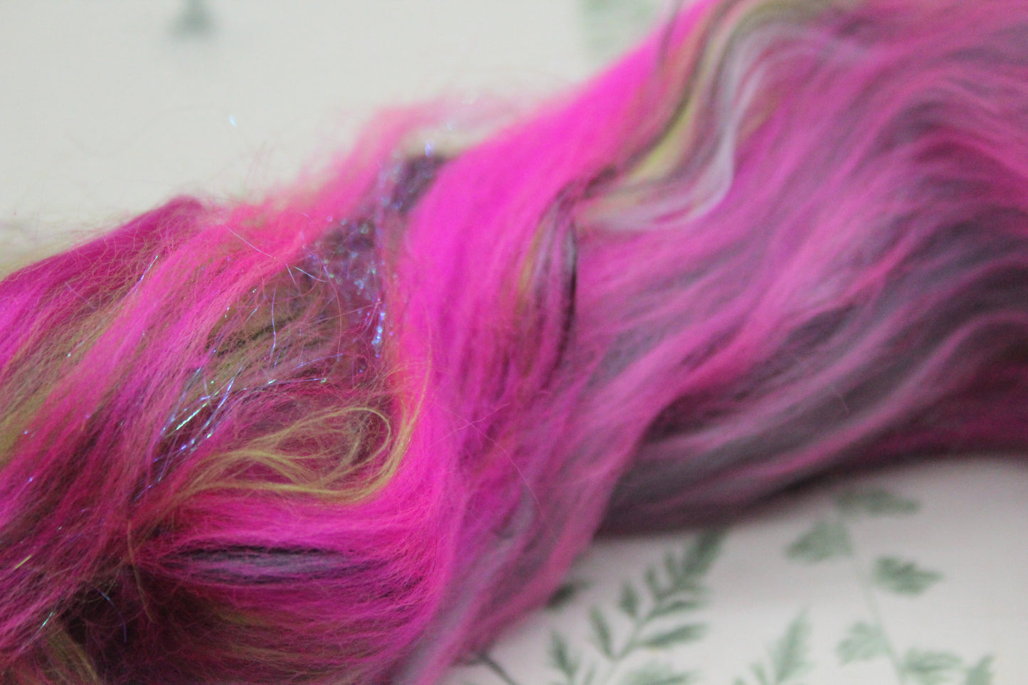 Merino Wool Blend - Pink Grey Black Green - 28 grams / 0.9 oz - Fibre for felting, weaving or spinning