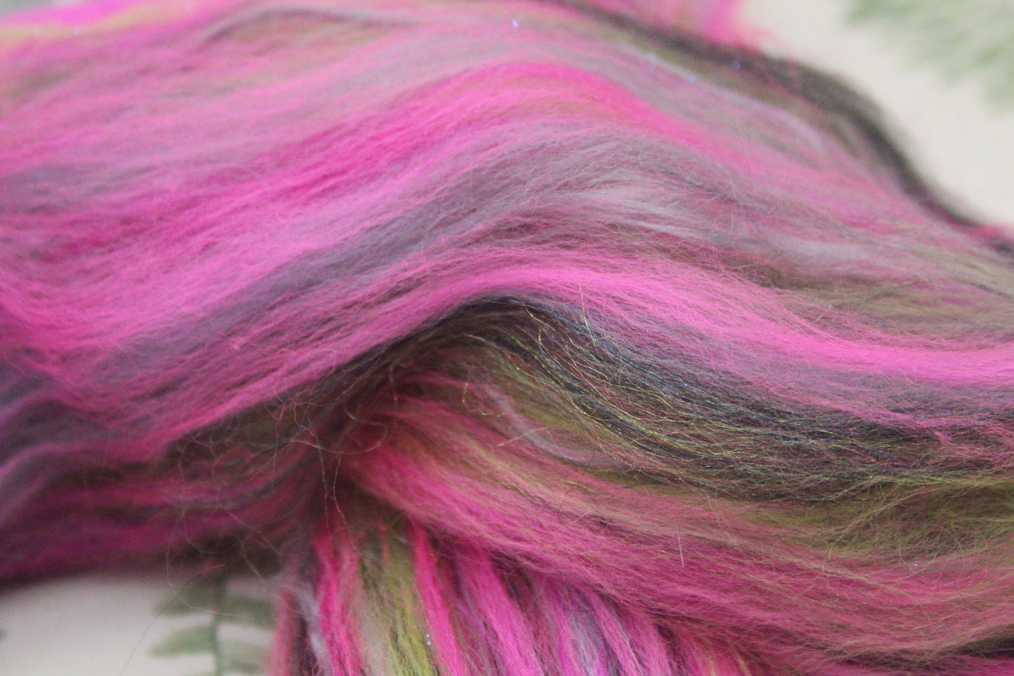 Merino Wool Blend - Pink Grey Black Green - 28 grams / 0.9 oz - Fibre for felting, weaving or spinning