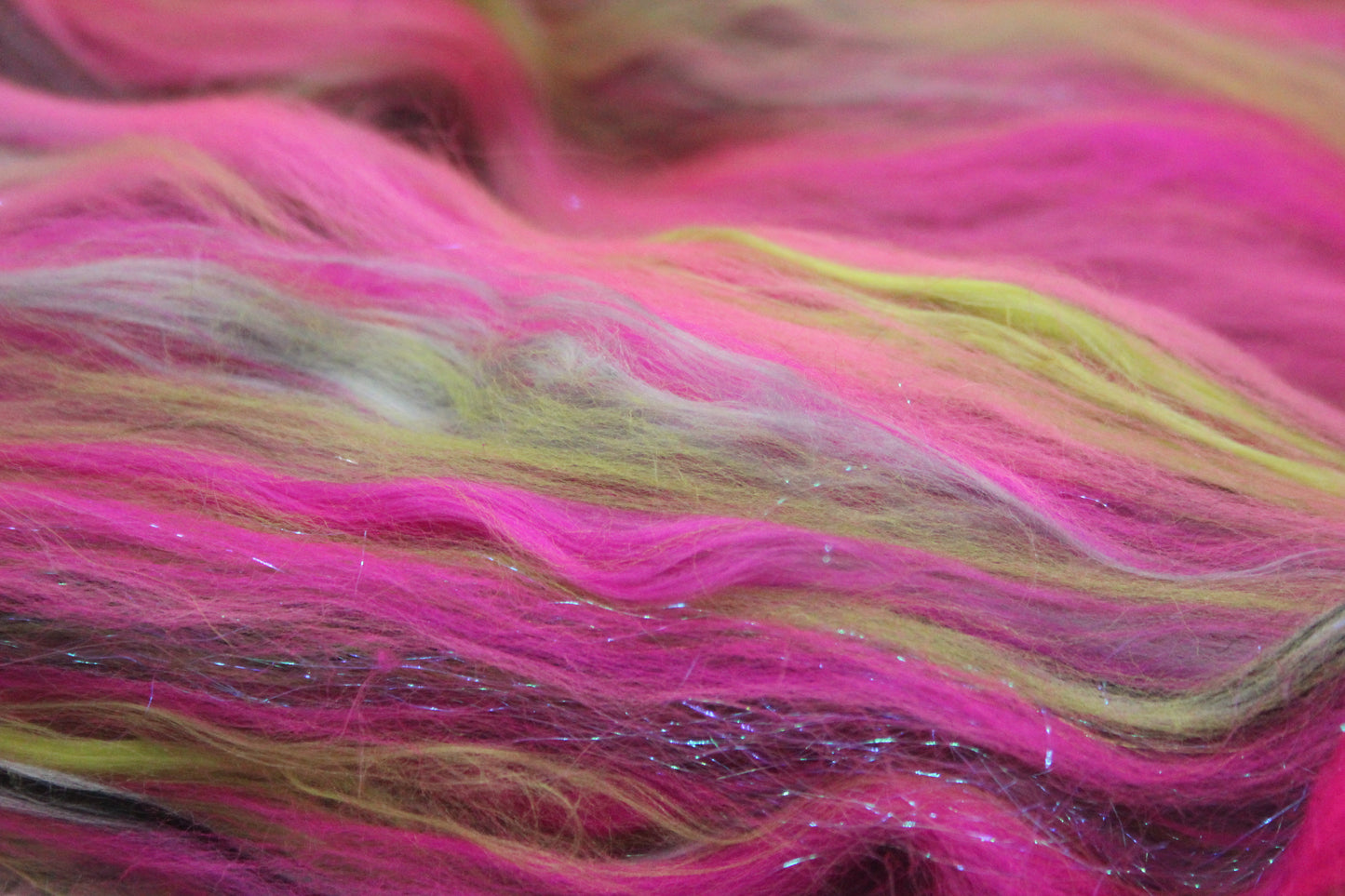 Merino Wool Blend - Pink Grey Black Green - 28 grams / 0.9 oz - Fibre for felting, weaving or spinning