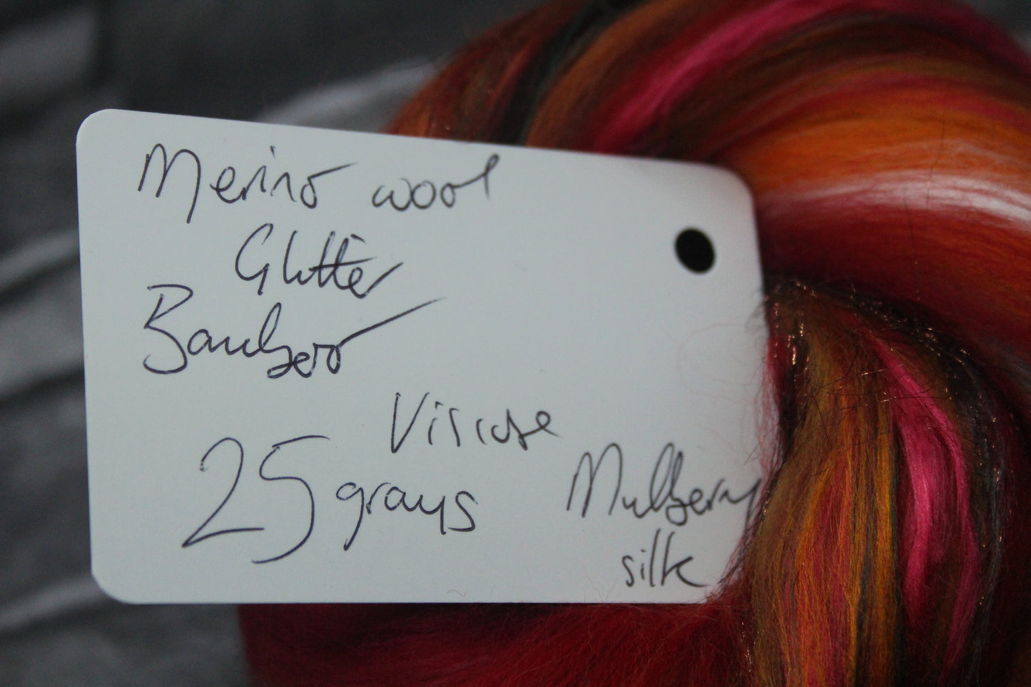 Merino Wool Blend - Red Brown Green - 25 grams / 0.8 oz - Fibre for felting, spinning and weaving
