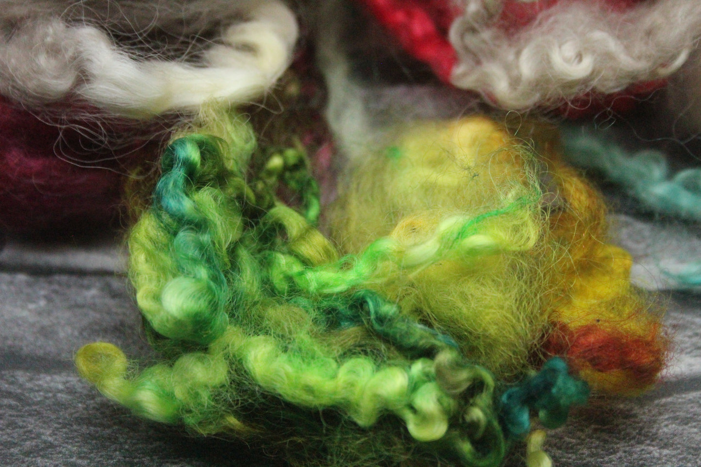 31 Grams Wool Imperfect Locks