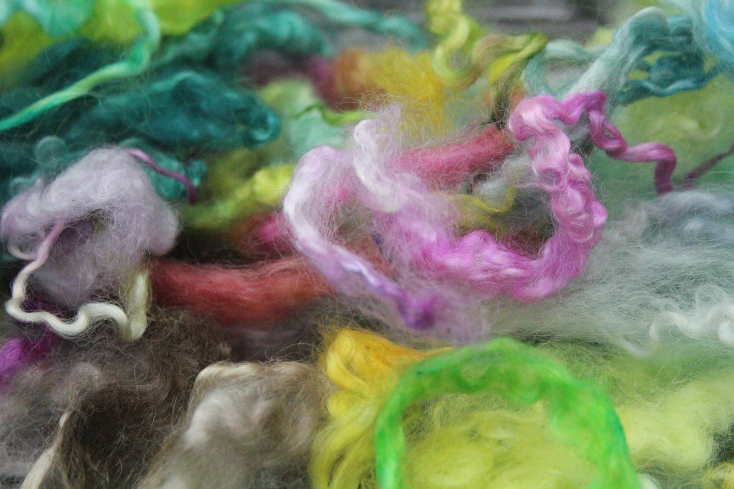 28 Grams Wool Imperfect Locks