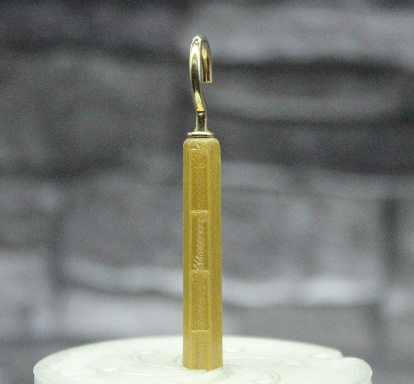 Top Whorl Spindle - (Imperfect) - Flat Pack - Glittery Gold with a glow in the dark whorl