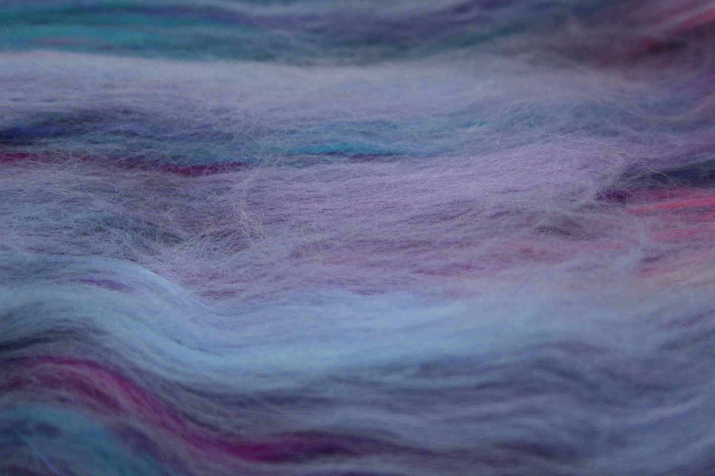 Supersoft Merino Art Batt - Purple Pink Blue - 138 grams 4.8 oz - Wool for felting, spinning and weaving