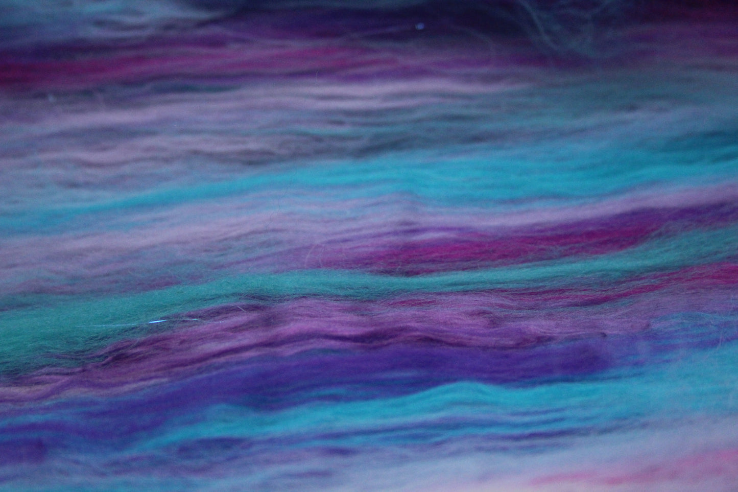 Supersoft Merino Art Batt - Purple Pink Blue - 138 grams 4.8 oz - Wool for felting, spinning and weaving