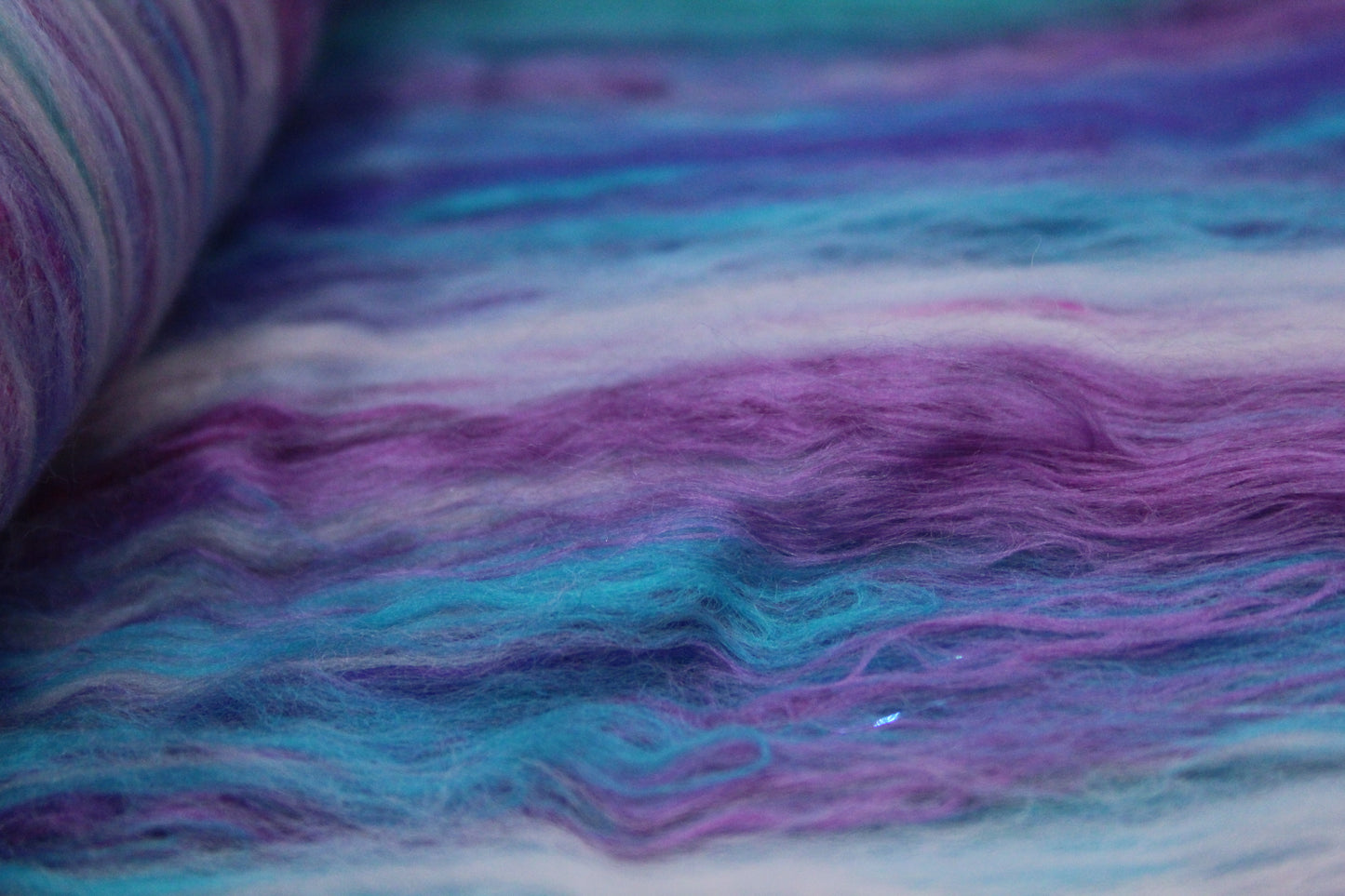 Supersoft Merino Art Batt - Purple Pink Blue - 138 grams 4.8 oz - Wool for felting, spinning and weaving