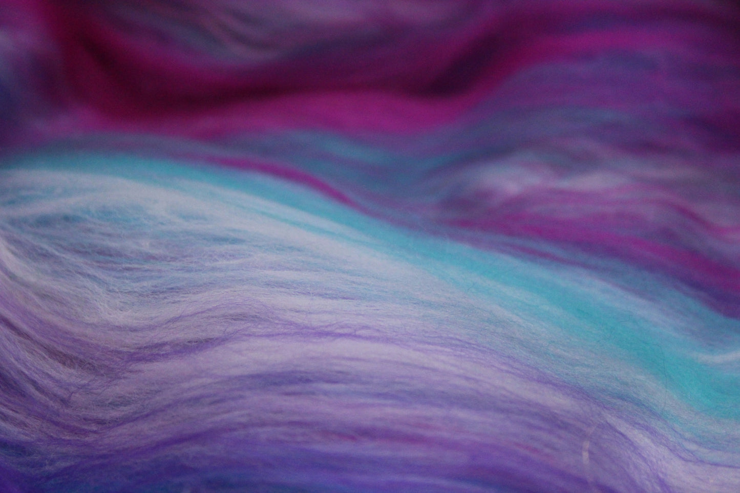 Supersoft Merino Art Batt - Purple Pink Blue - 138 grams 4.8 oz - Wool for felting, spinning and weaving