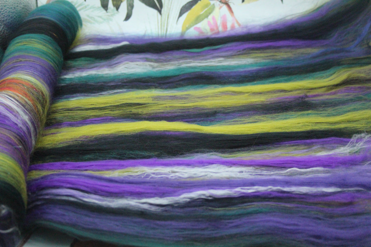 Supersoft Merino Art Batt - Black Purple Green - 91 grams 3.2 oz - Wool for felting, spinning and weaving