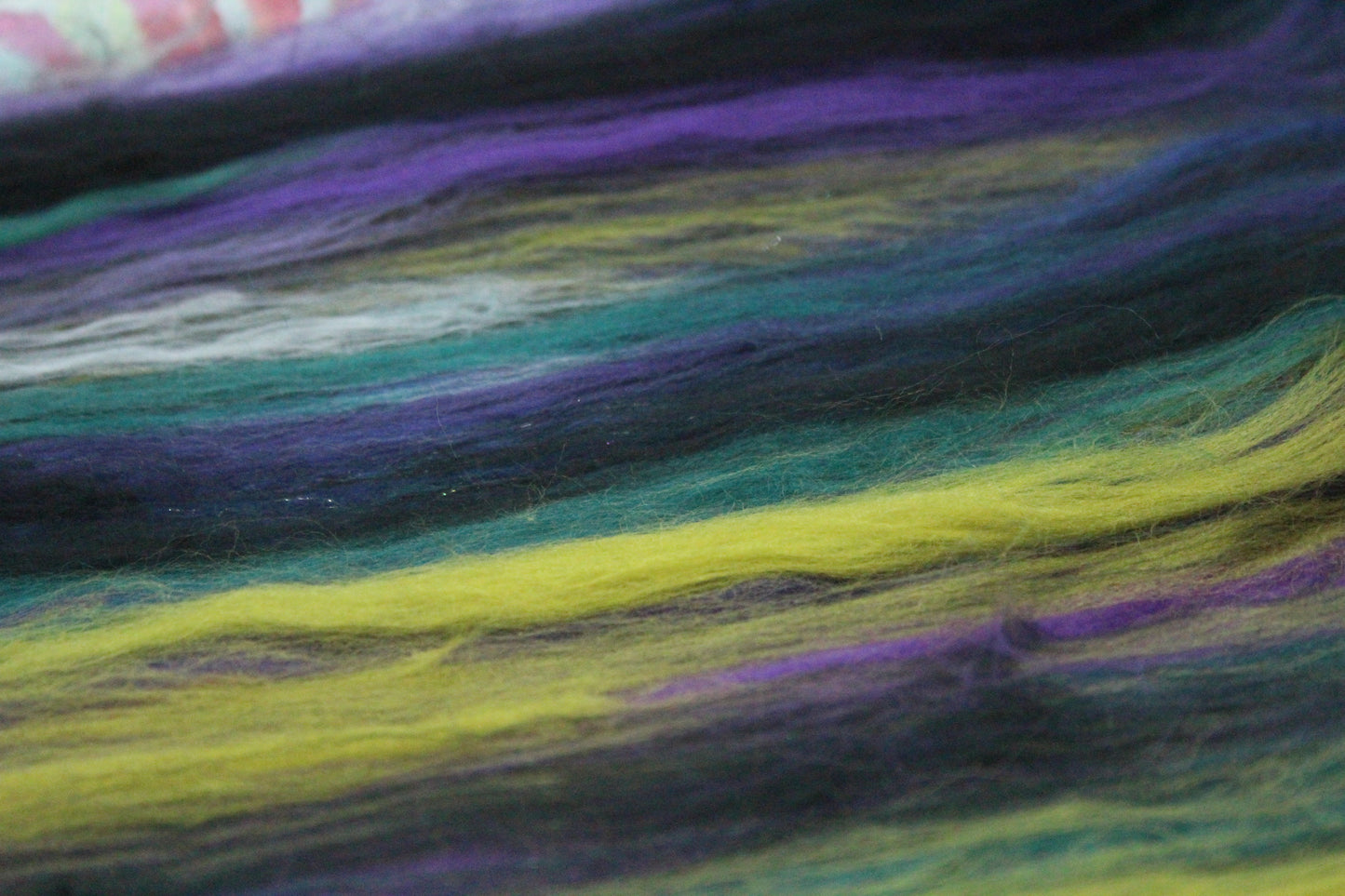 Supersoft Merino Art Batt - Black Purple Green - 91 grams 3.2 oz - Wool for felting, spinning and weaving
