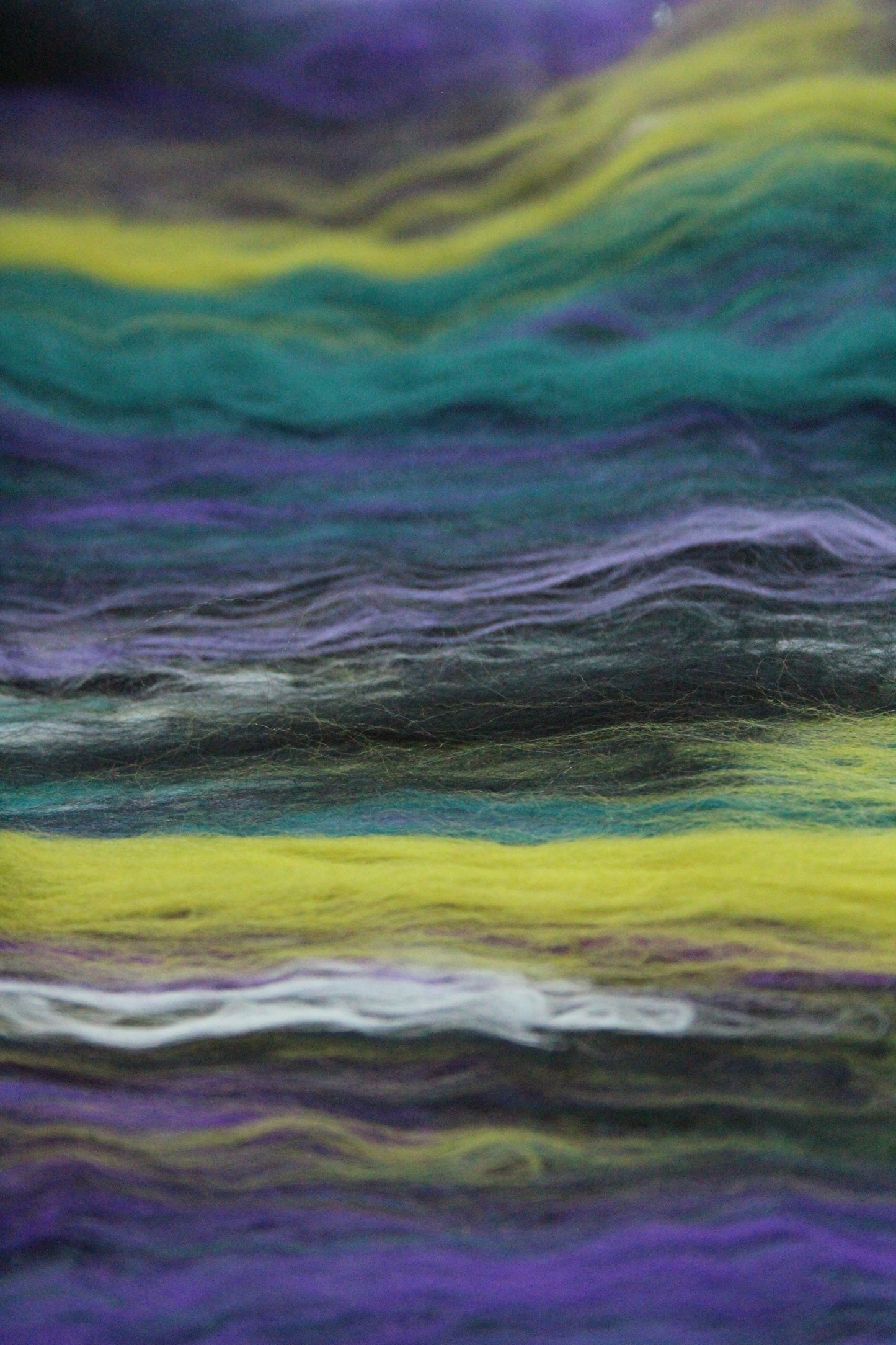 Supersoft Merino Art Batt - Black Purple Green - 91 grams 3.2 oz - Wool for felting, spinning and weaving