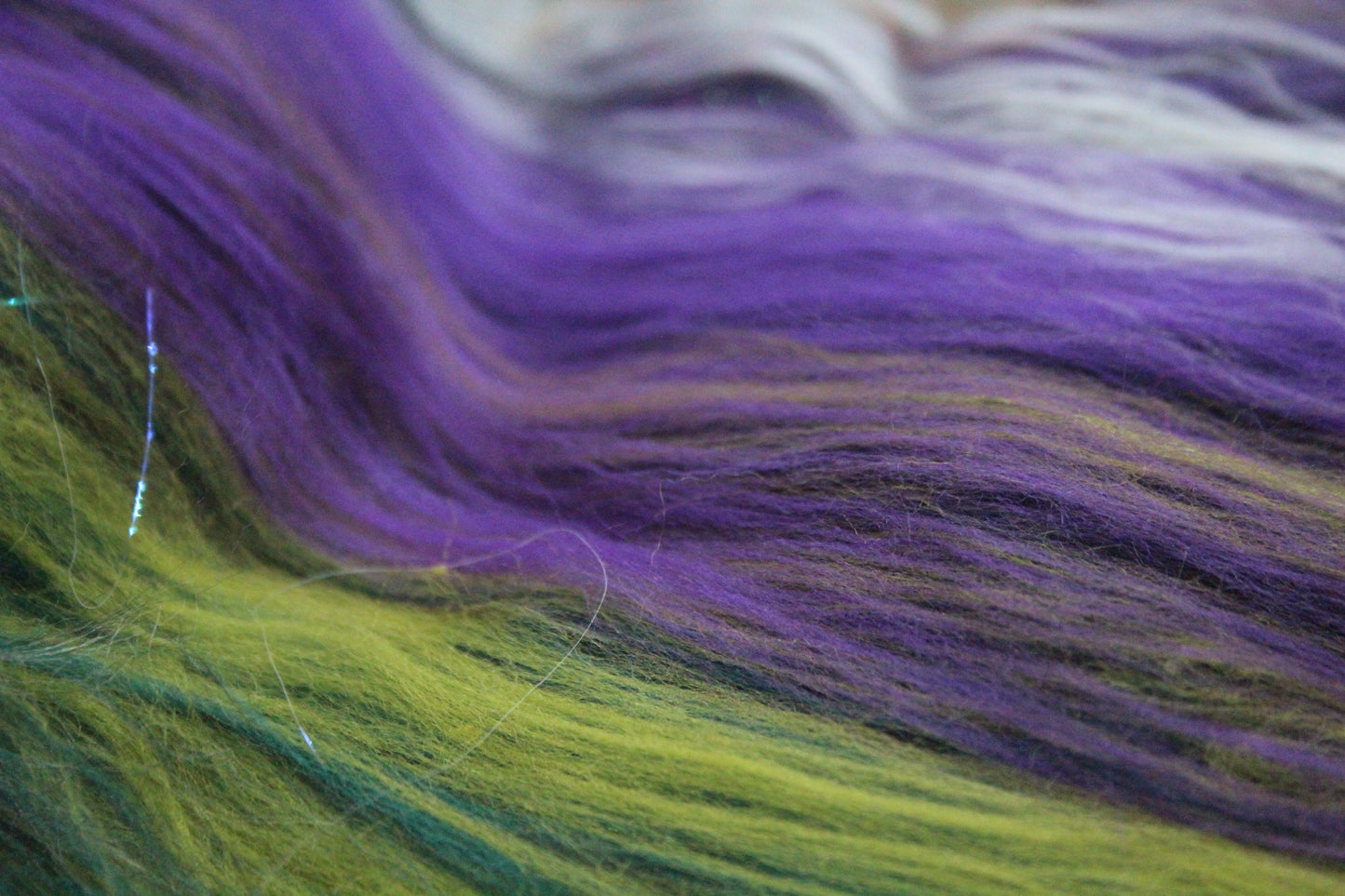 Supersoft Merino Art Batt - Black Purple Green - 91 grams 3.2 oz - Wool for felting, spinning and weaving