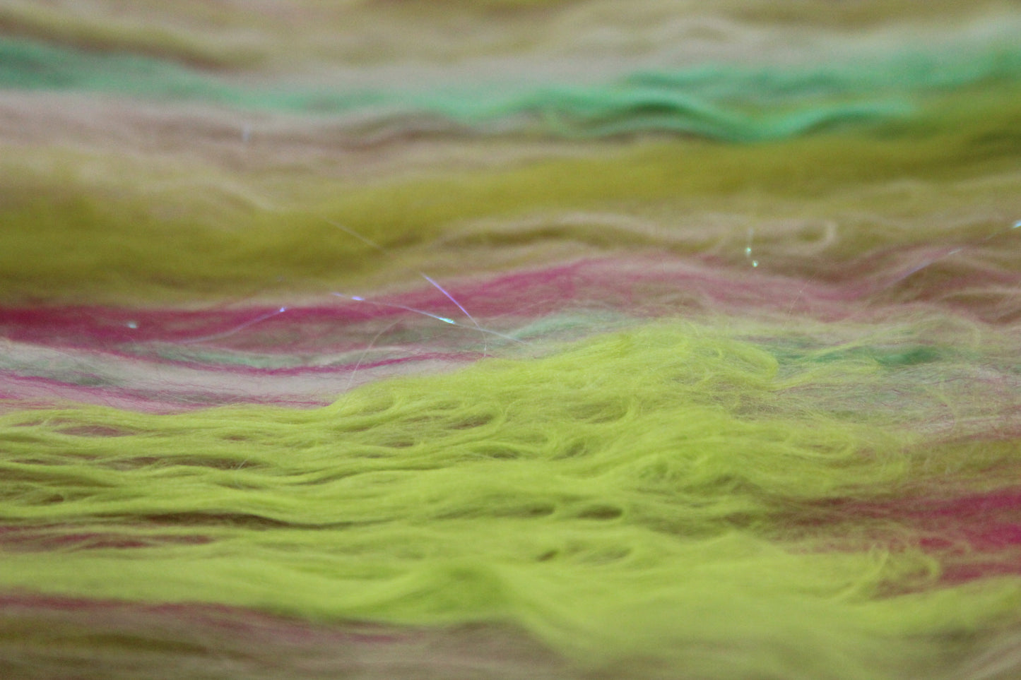 Supersoft Merino Art Batt - Pink Green - 66 grams 2.3 oz - Wool for felting, spinning and weaving