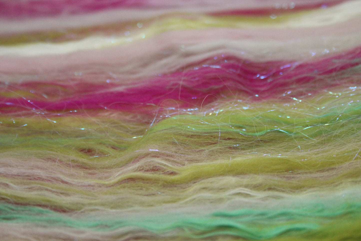 Supersoft Merino Art Batt - Pink Green - 66 grams 2.3 oz - Wool for felting, spinning and weaving