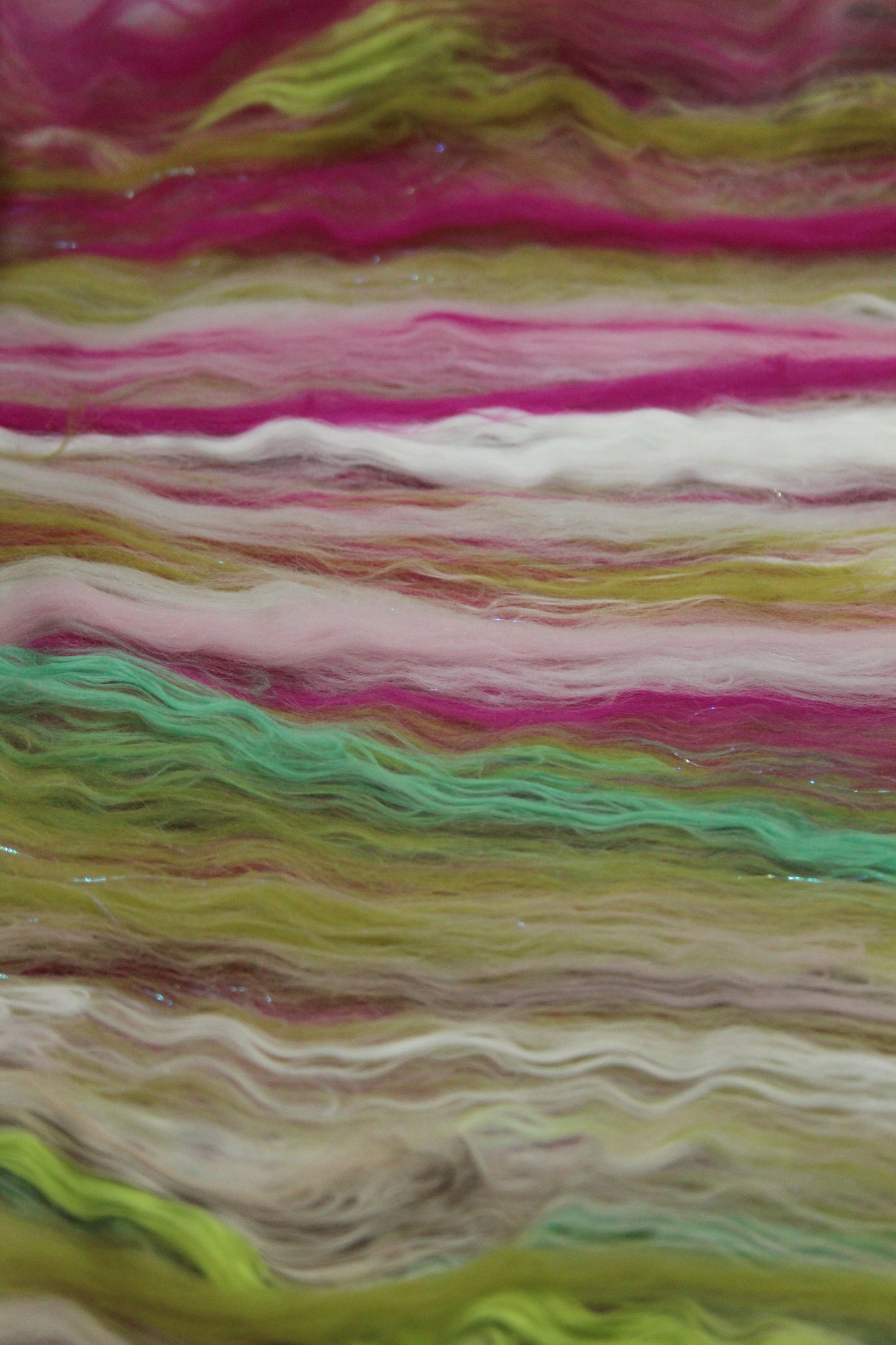 Supersoft Merino Art Batt - Pink Green - 66 grams 2.3 oz - Wool for felting, spinning and weaving