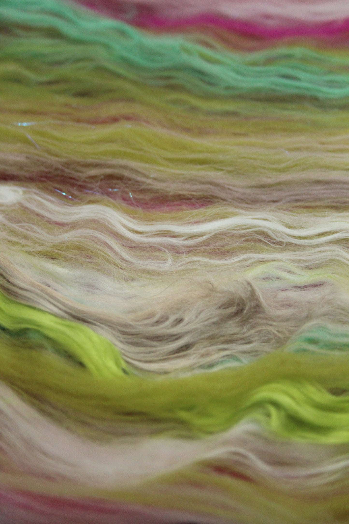 Supersoft Merino Art Batt - Pink Green - 66 grams 2.3 oz - Wool for felting, spinning and weaving