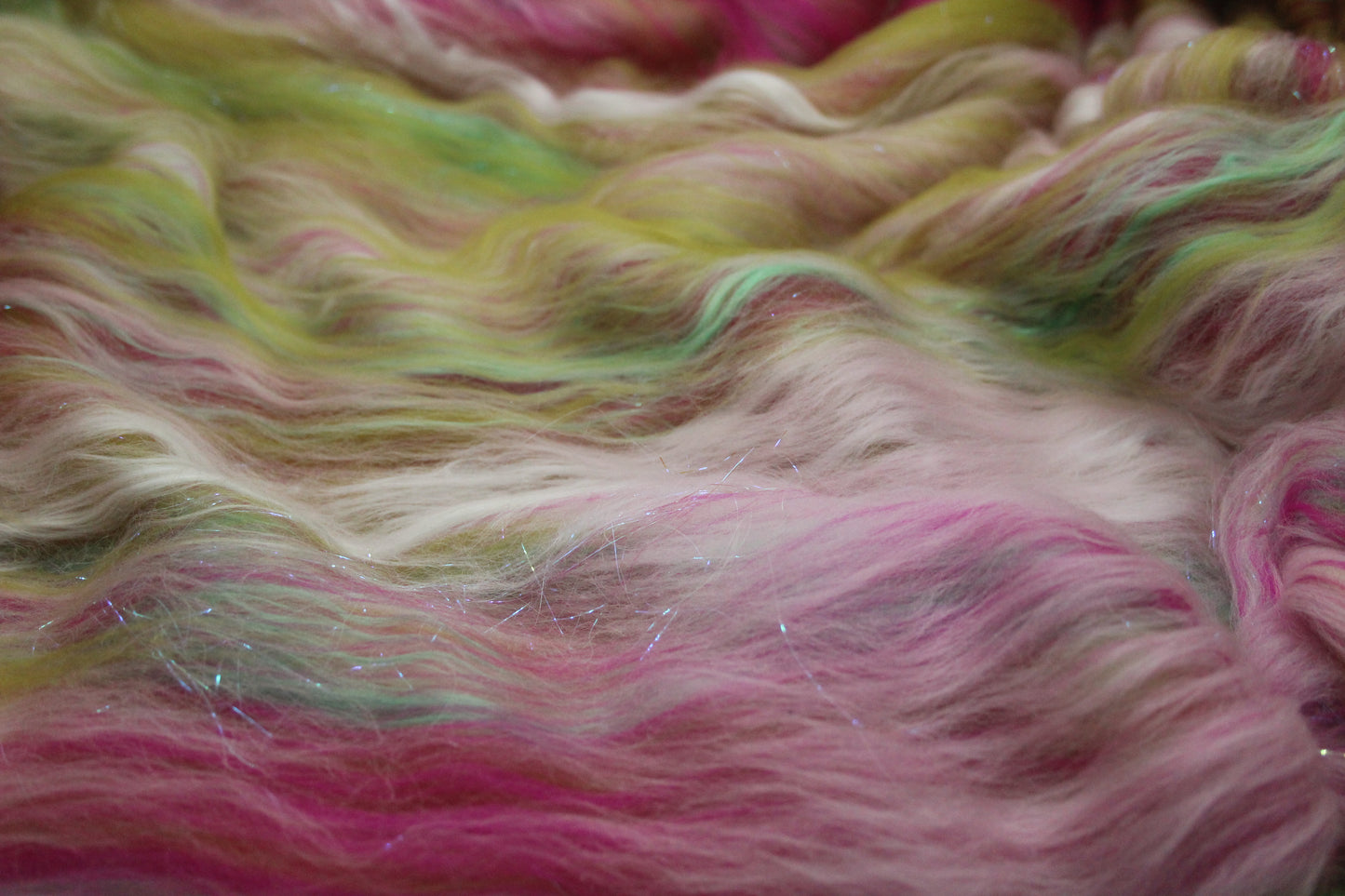 Supersoft Merino Art Batt - Pink Green - 66 grams 2.3 oz - Wool for felting, spinning and weaving