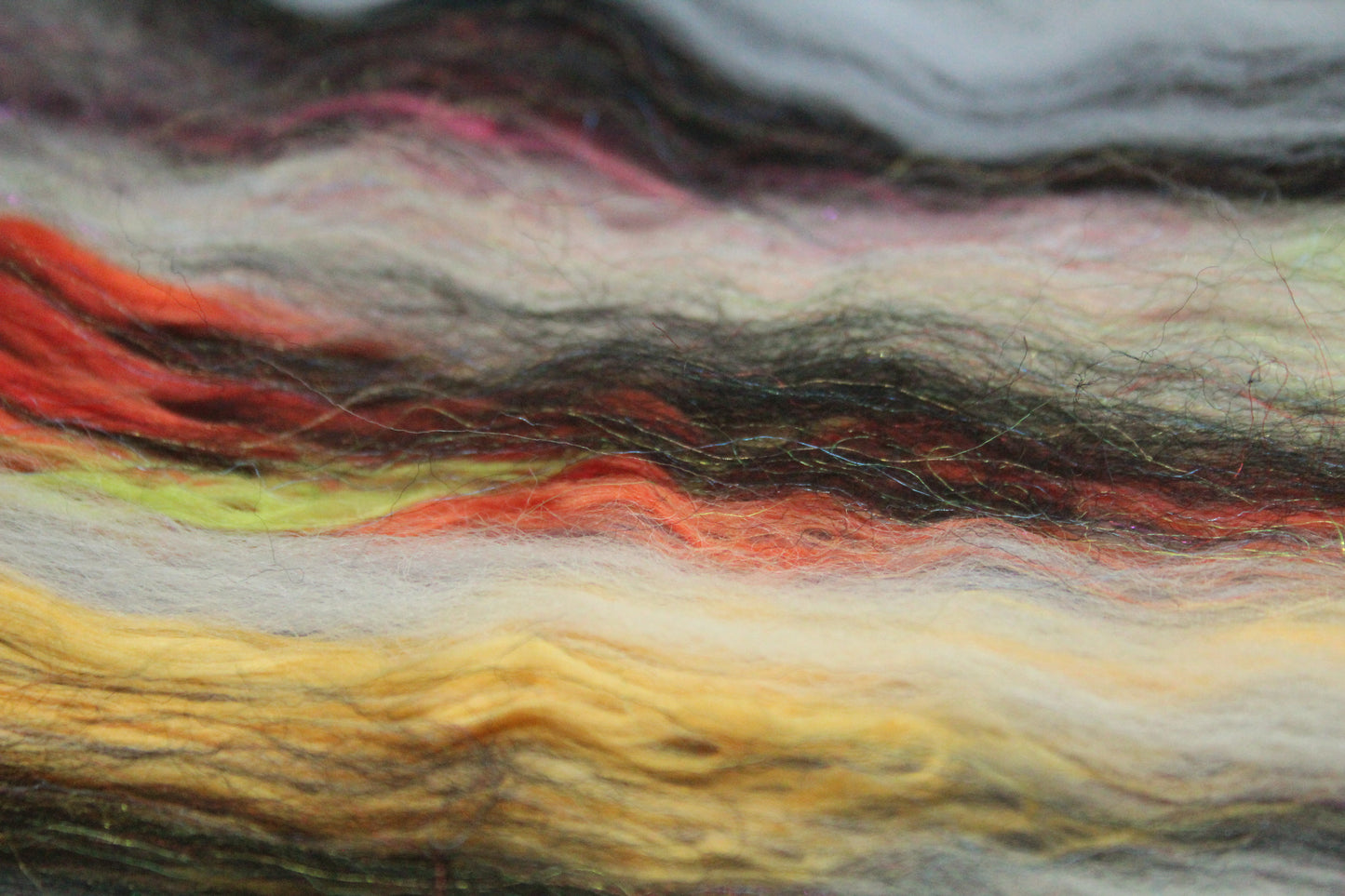 Merino Art Batt - White Grey Black - 84 grams 2.9 oz - Wool for felting, spinning and weaving