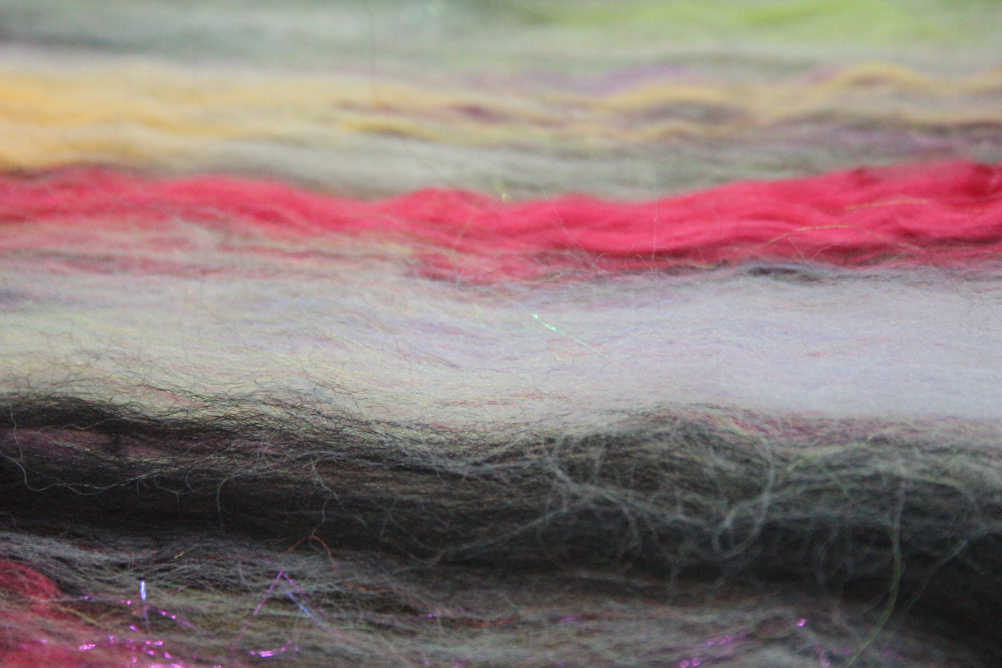 Merino Art Batt - White Grey Black - 84 grams 2.9 oz - Wool for felting, spinning and weaving