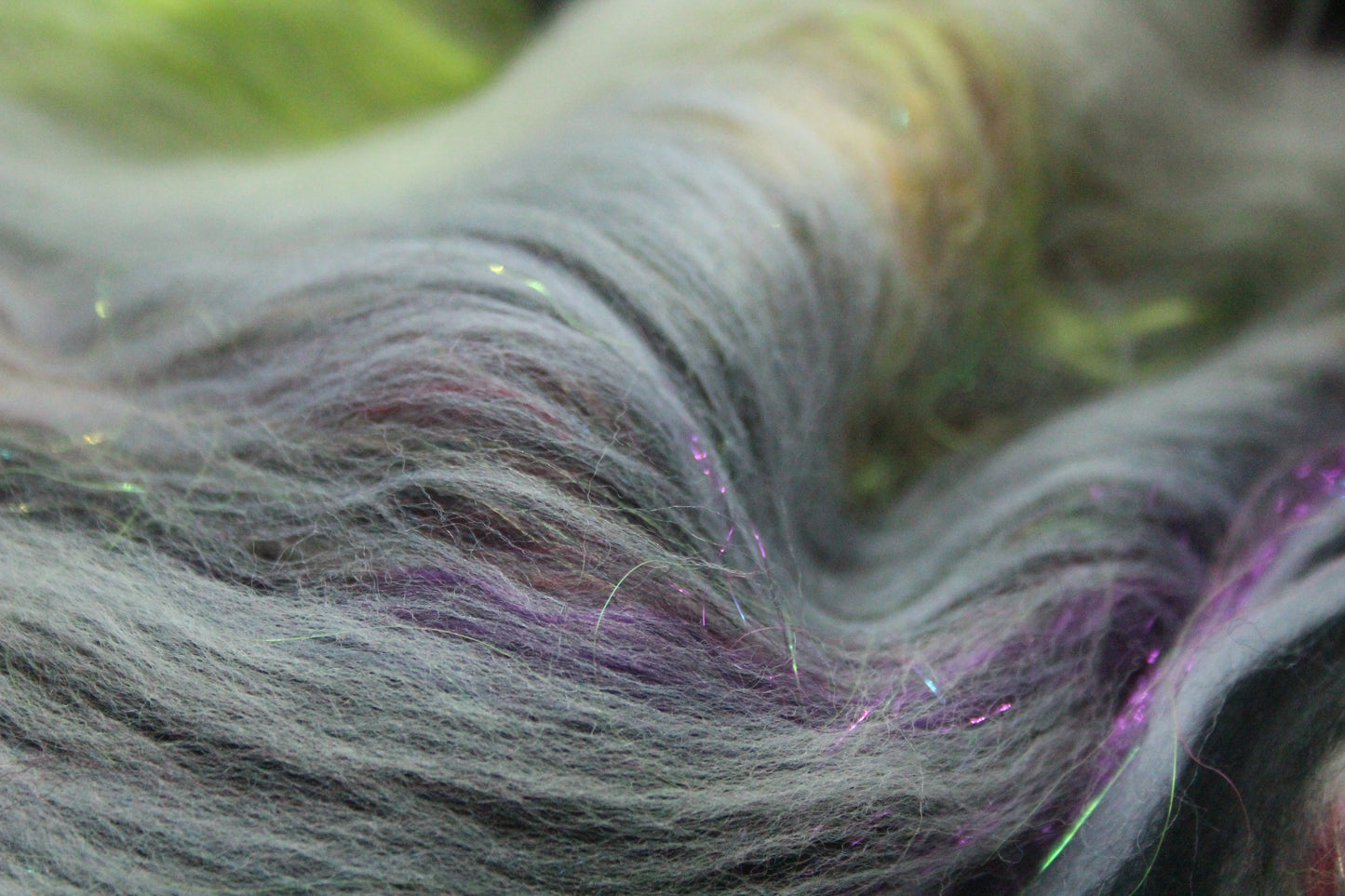 Merino Art Batt - White Grey Black - 84 grams 2.9 oz - Wool for felting, spinning and weaving